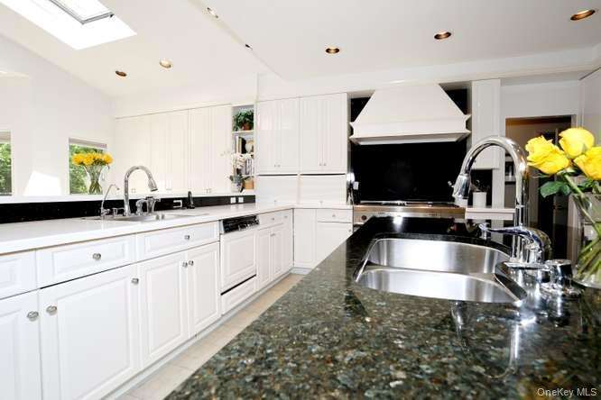Single Family E Concord Drive  Rockland County, NY 10952, MLS-1000963-17