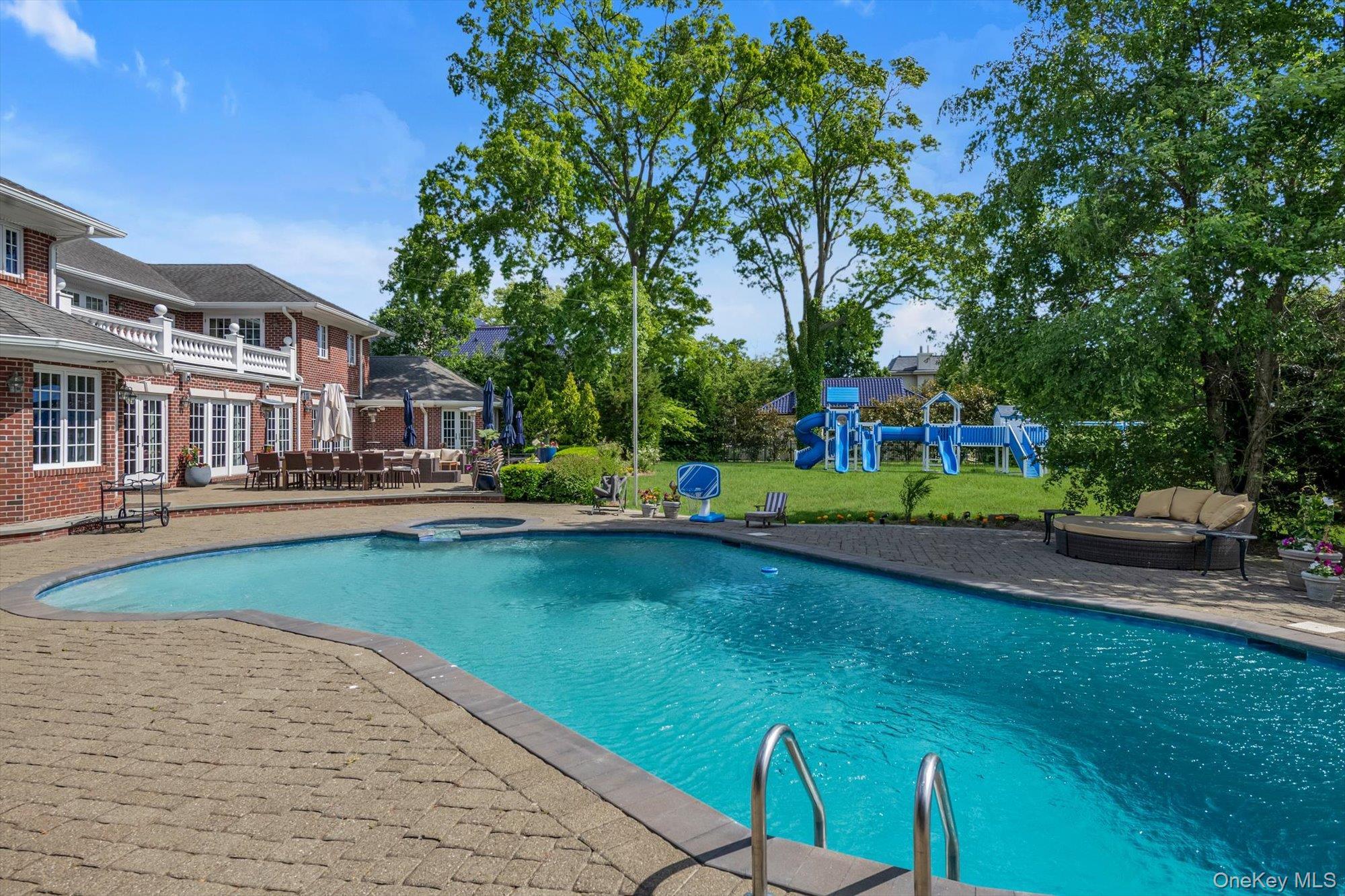 Single Family Seawane Drive Nassau County, NY 11557, MLS-1000982-40