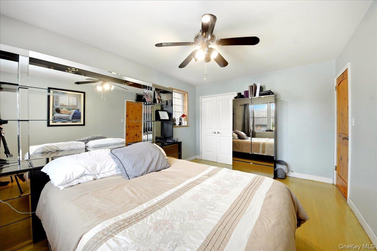 Single Family Logan Bronx, NY 10465, MLS-1000992-11