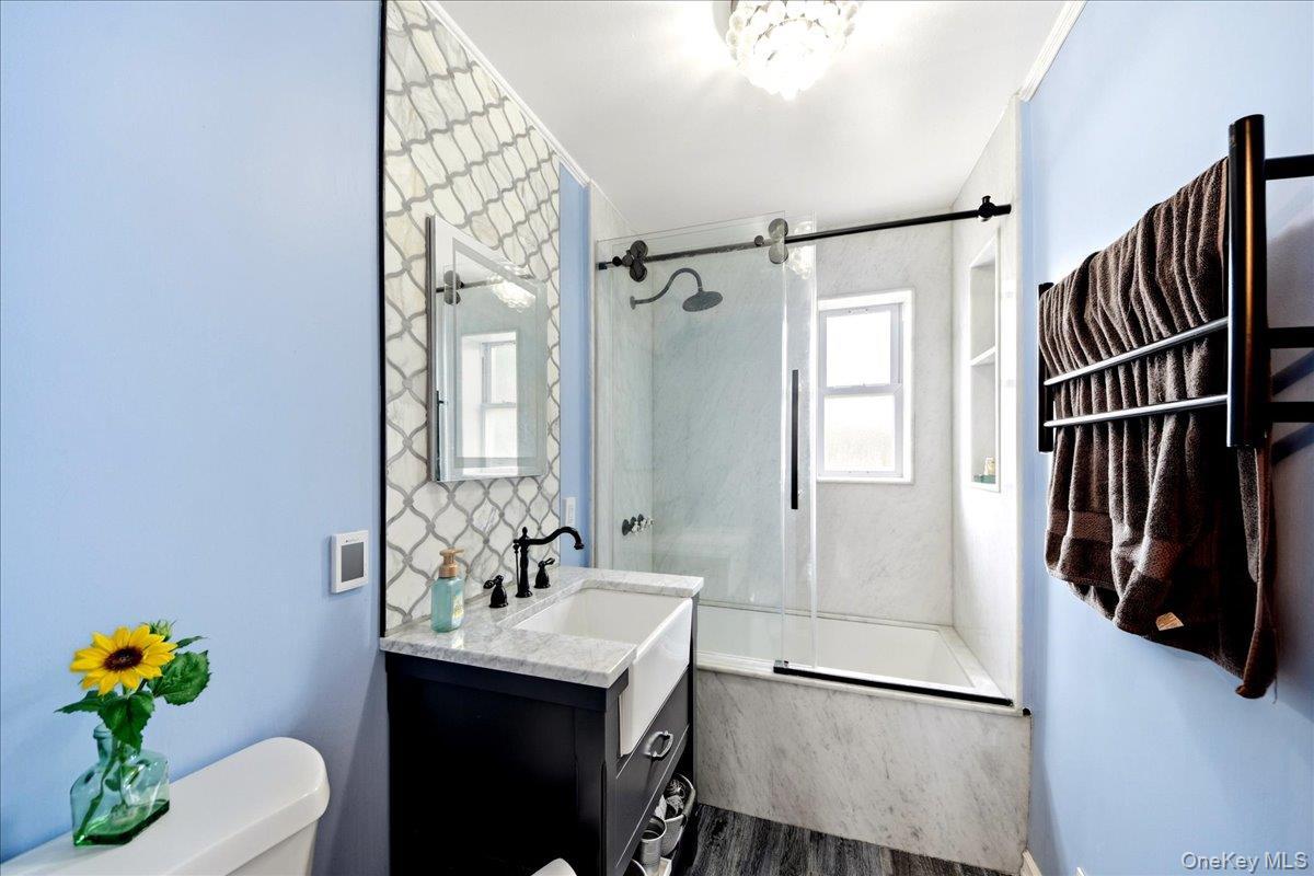 Single Family Logan Bronx, NY 10465, MLS-1000992-15