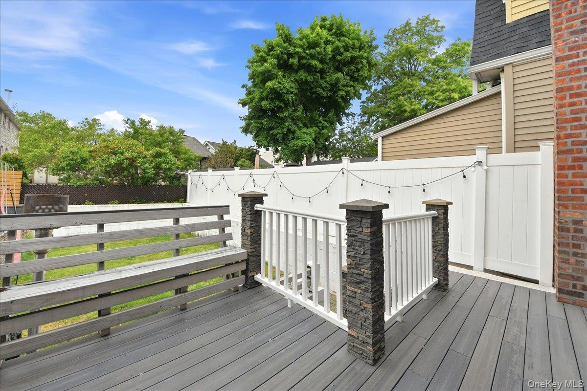 Single Family Logan  Bronx, NY 10465, MLS-1000992-23
