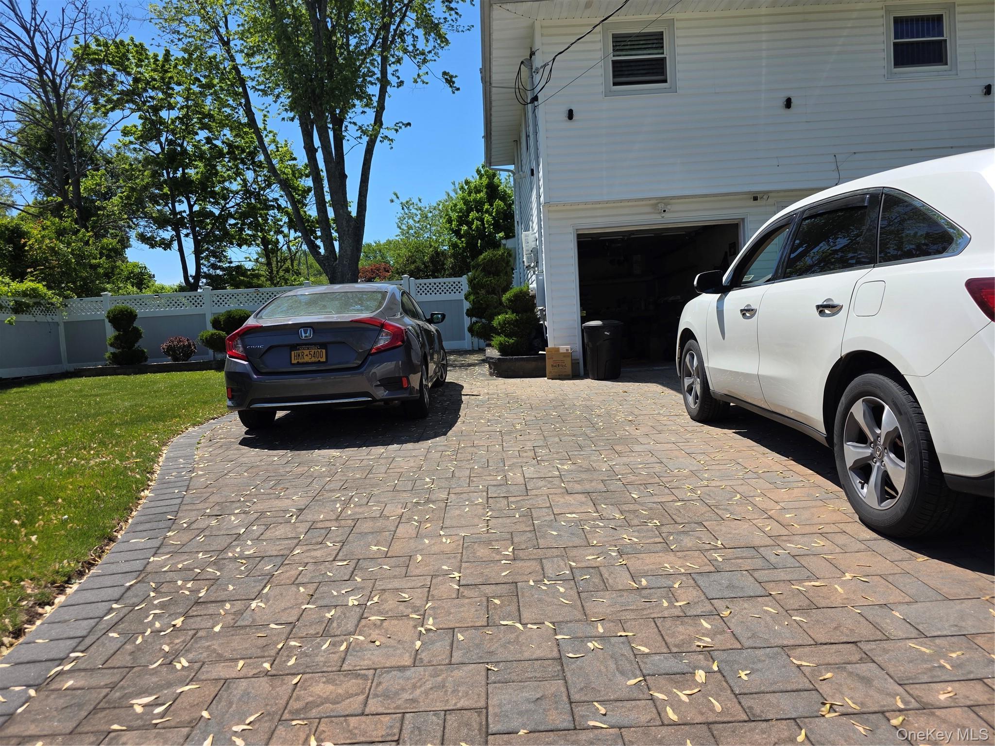 Single Family Meehan Lane Suffolk County, NY 11727, MLS-1001008-12