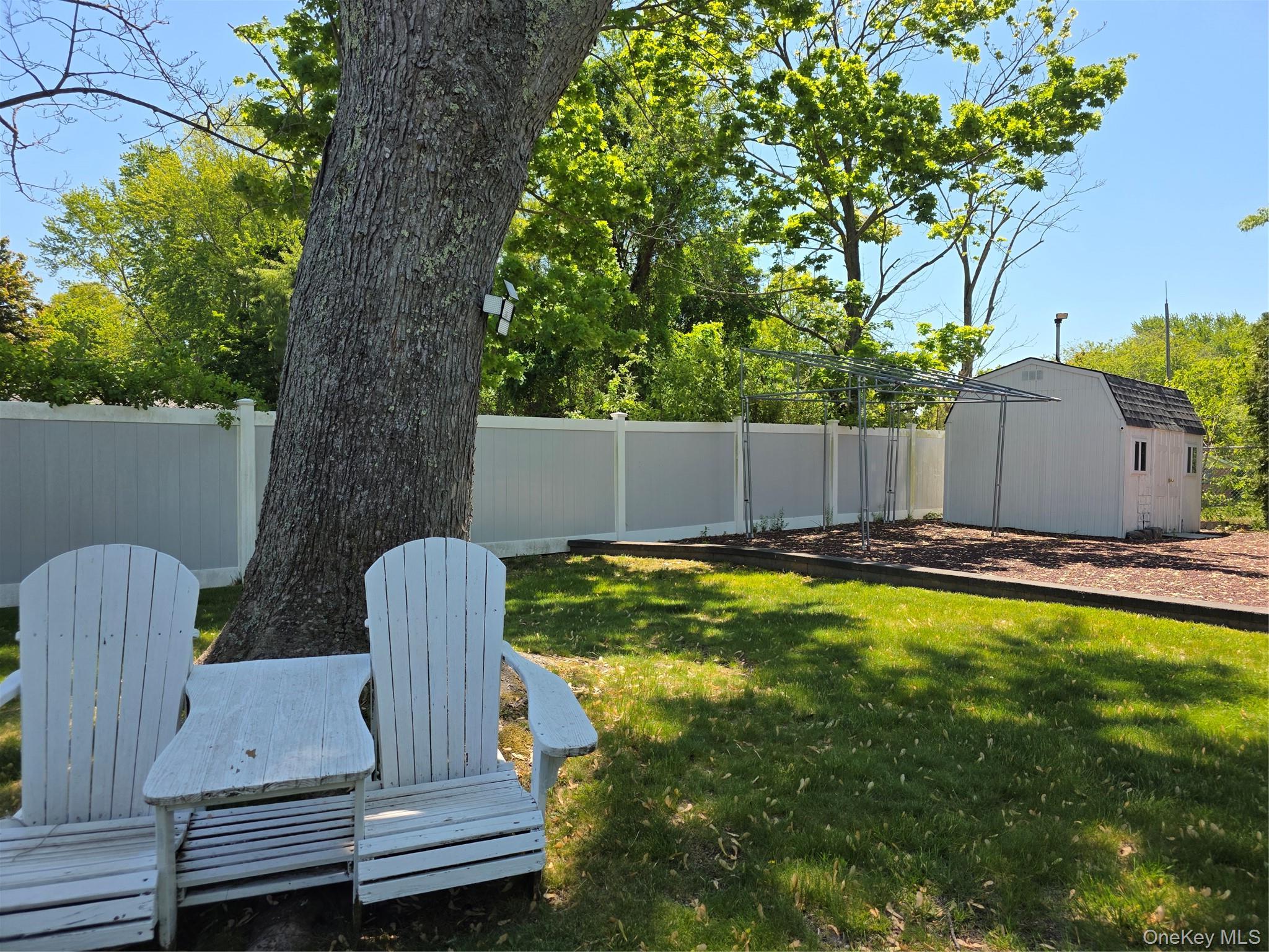 Single Family Meehan Lane Suffolk County, NY 11727, MLS-1001008-17