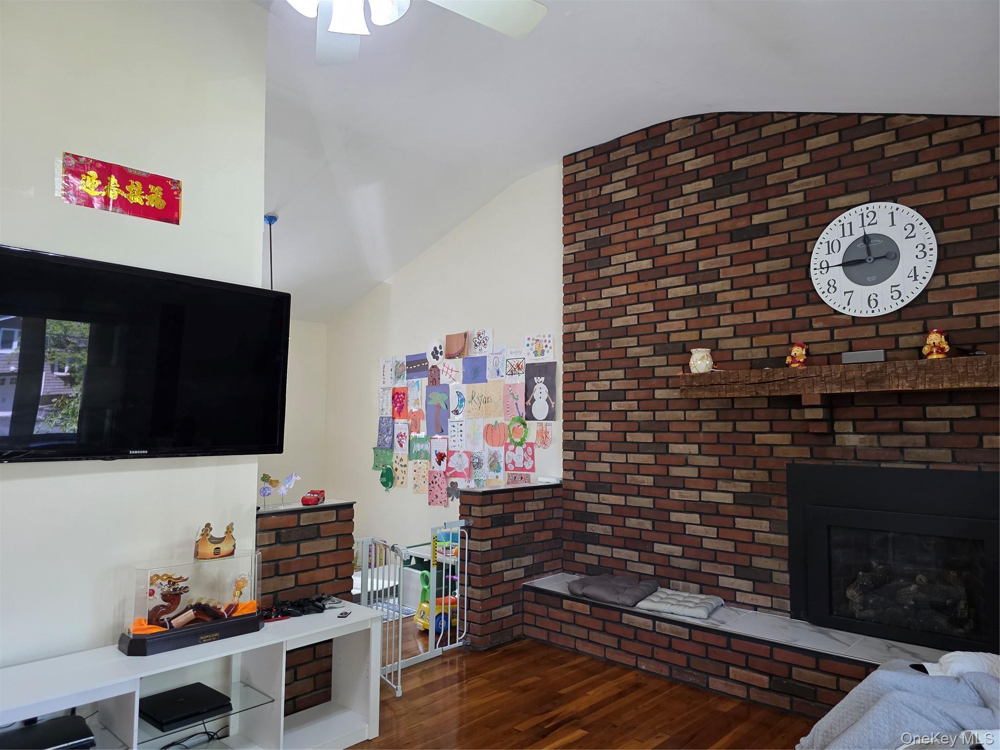 Single Family Meehan Lane Suffolk County, NY 11727, MLS-1001008-8