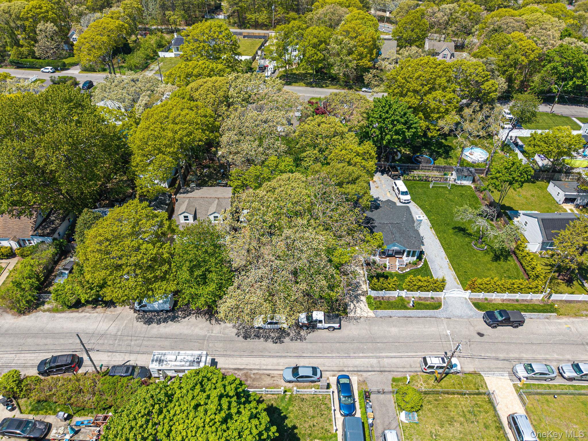 Single Family Brushwood Drive  Suffolk County, NY 11967, MLS-1001013-7
