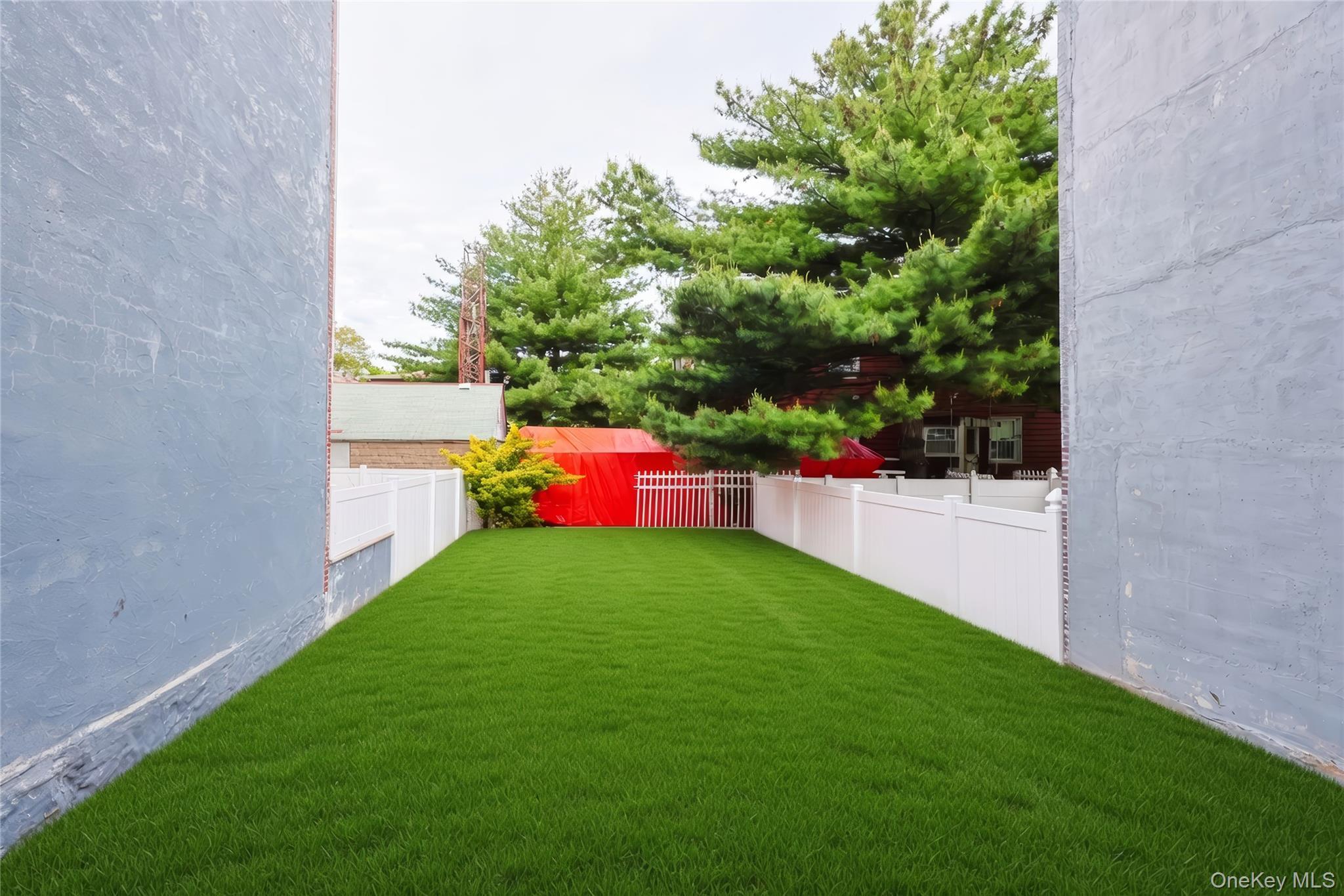 Single Family 35th Queens, NY 11368, MLS-1001021-33
