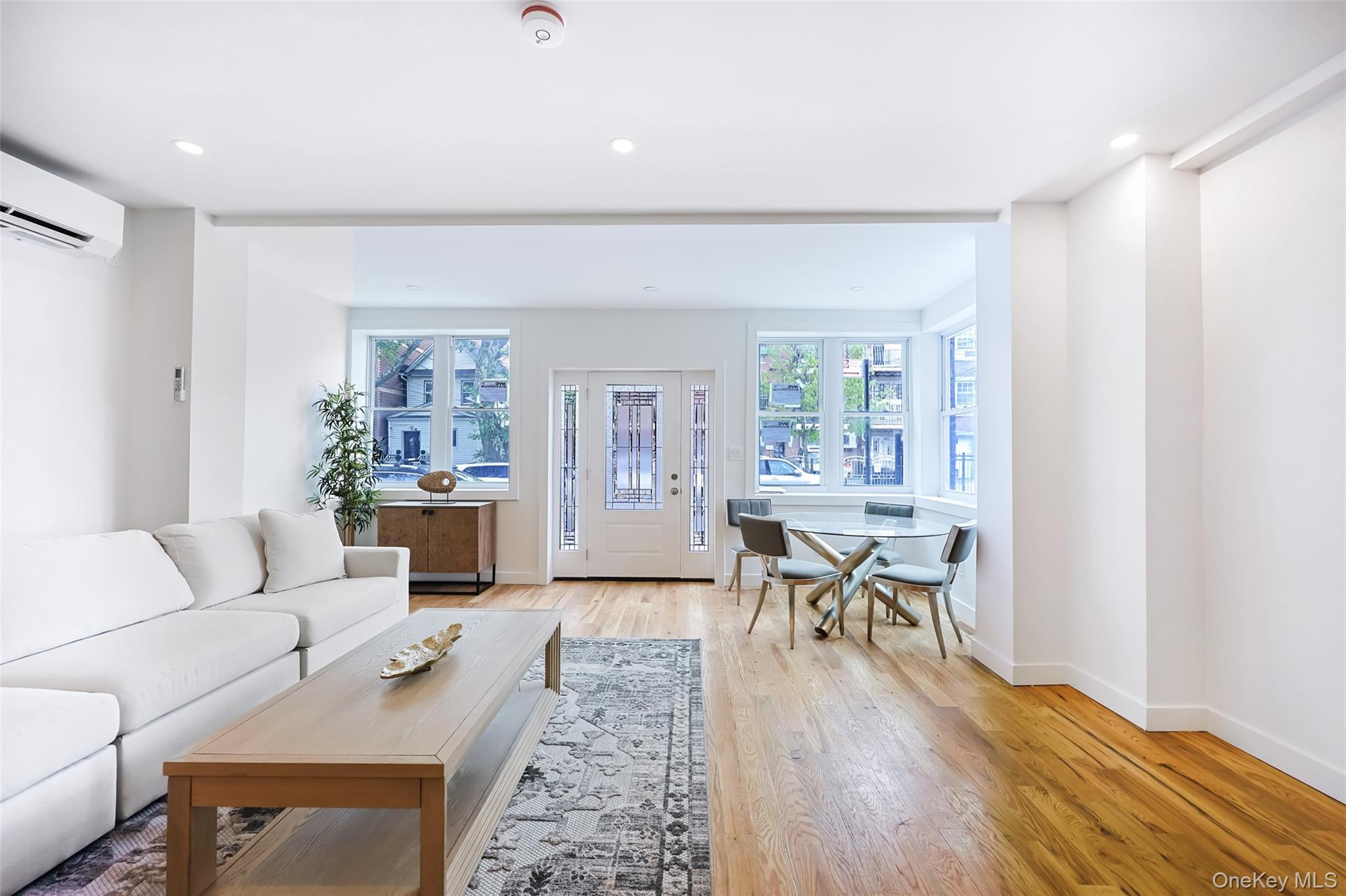 Single Family 35th Queens, NY 11368, MLS-1001021-7