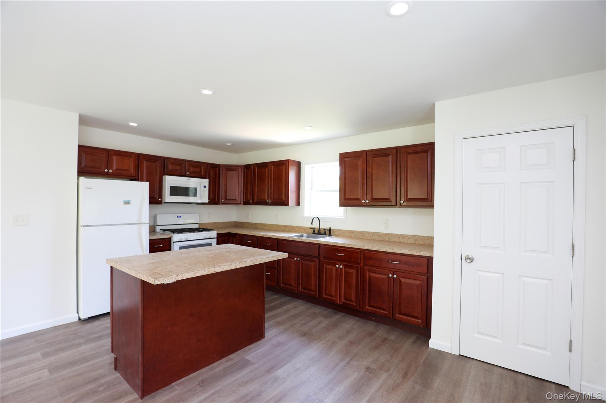 Single Family Apple  Ulster County, NY 12401, MLS-1001081-10