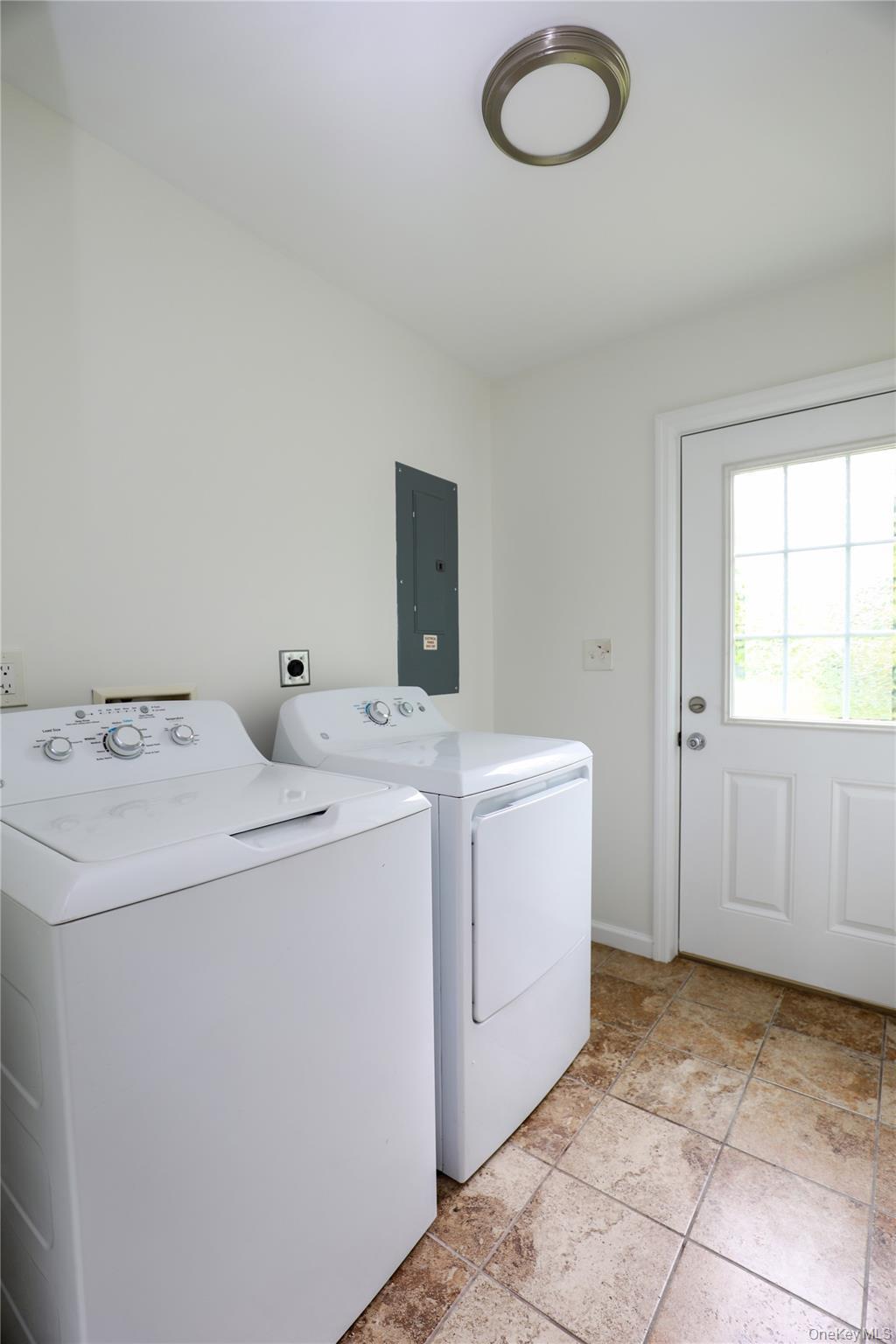 Single Family Apple  Ulster County, NY 12401, MLS-1001081-22
