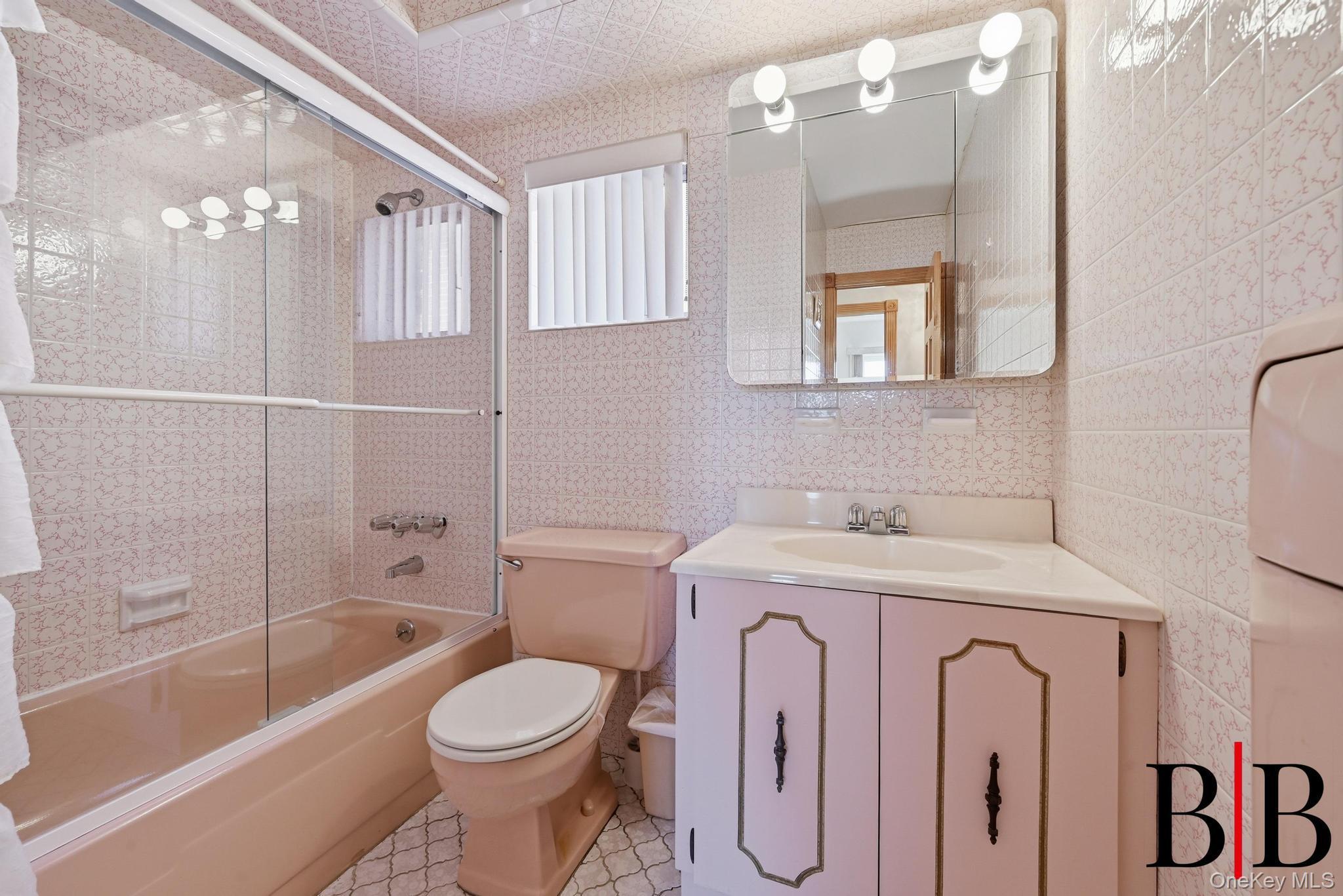 Single Family E 69 Street Brooklyn, NY 11234, MLS-1001082-10