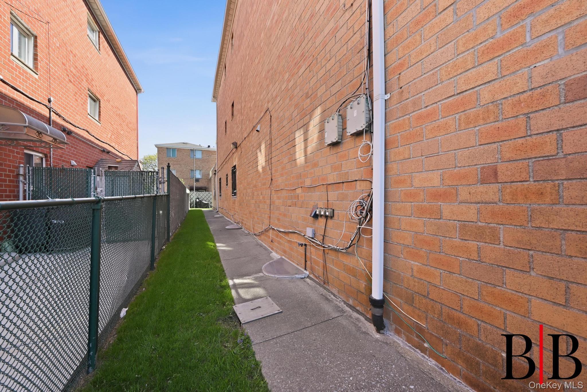 Single Family E 69 Street Brooklyn, NY 11234, MLS-1001082-5