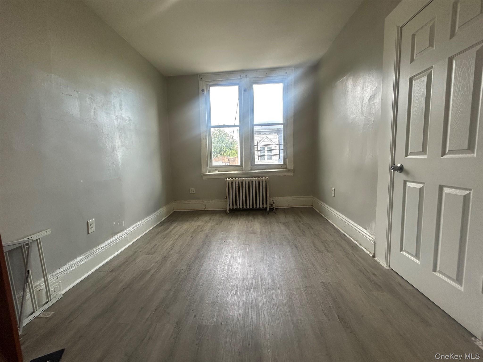 Single Family Gunther Place  Brooklyn, NY 11233, MLS-1001117-15