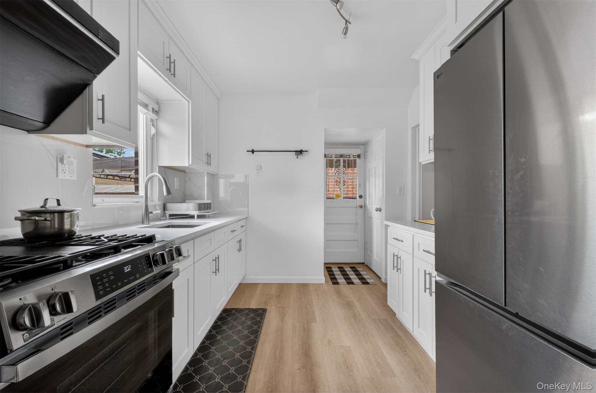 Single Family 147th Place  Queens, NY 11354, MLS-1001118-10