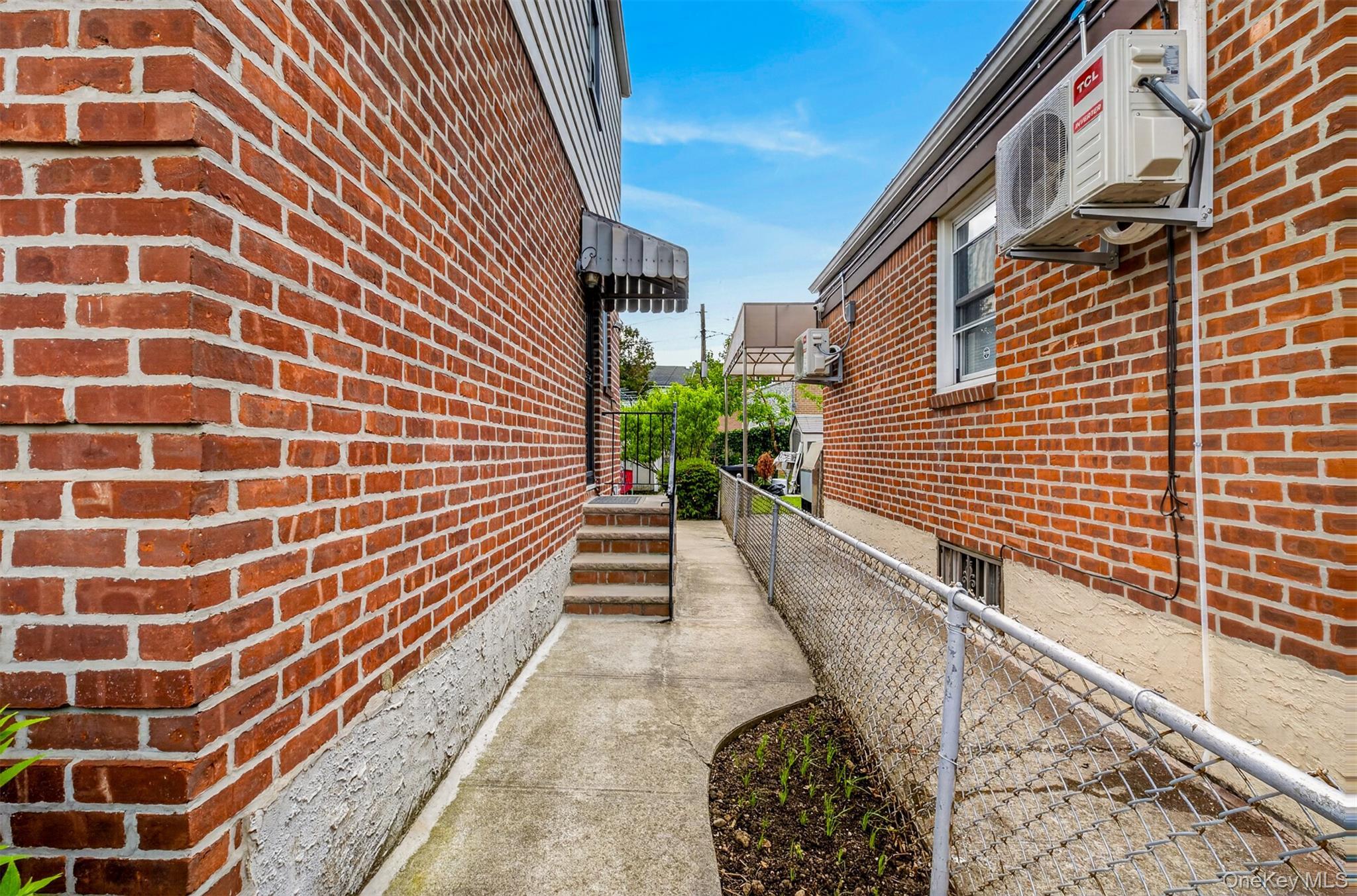 Single Family 147th Place  Queens, NY 11354, MLS-1001118-24