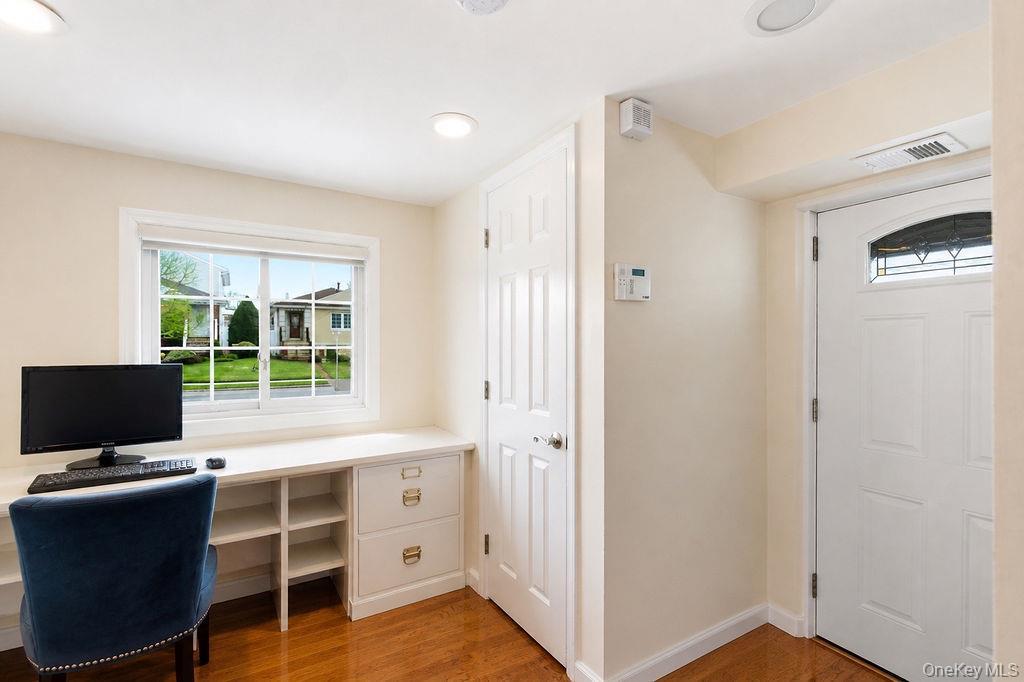 Single Family 90th Street Queens, NY 11414, MLS-1001130-9