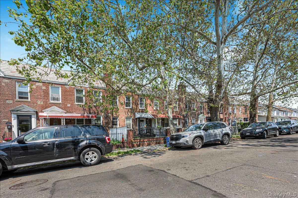 Single Family Troutville Road Queens, NY 11434, MLS-1001131-2