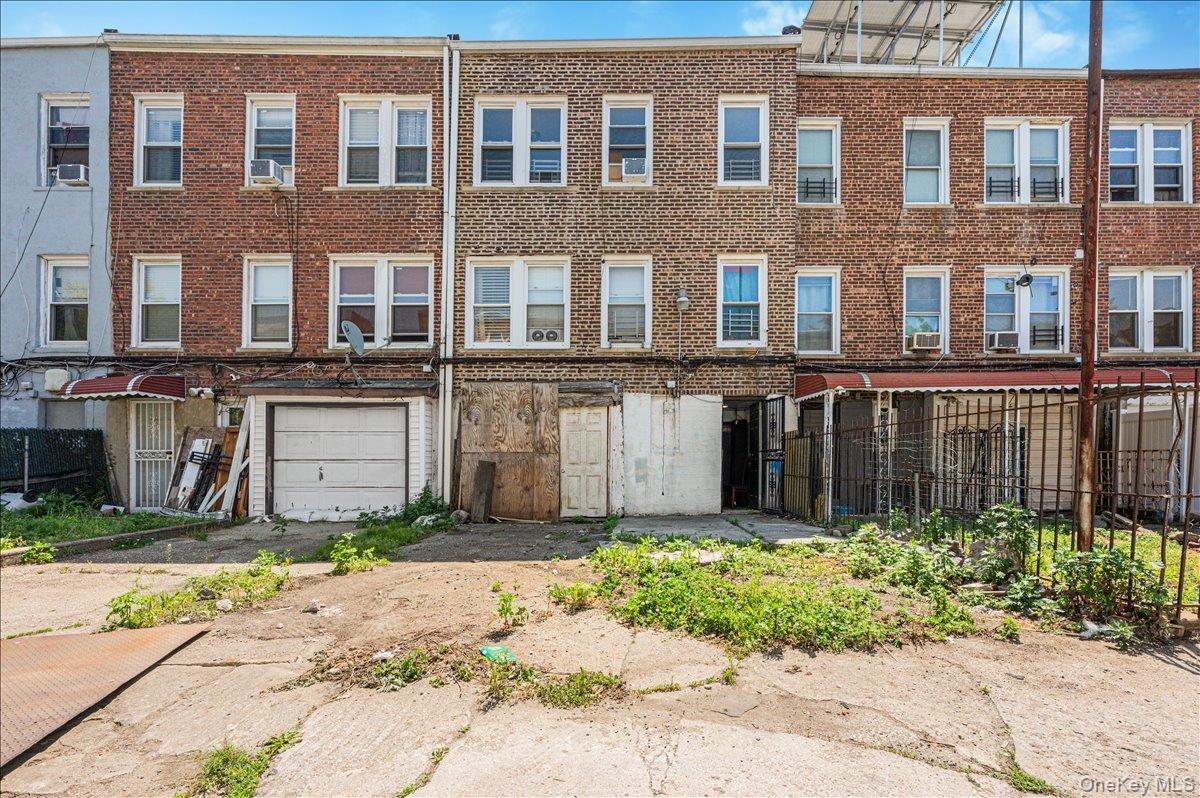 Single Family Troutville Road Queens, NY 11434, MLS-1001131-3