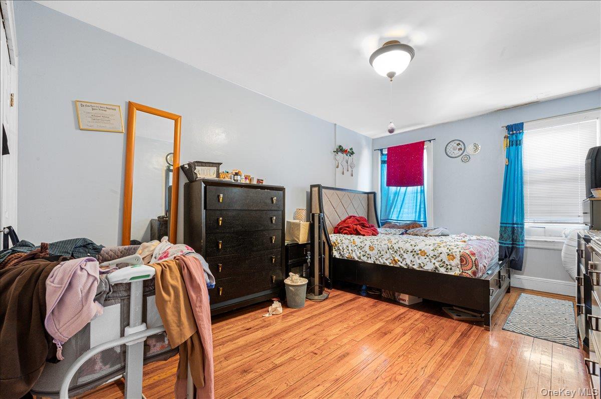 Single Family Troutville Road Queens, NY 11434, MLS-1001131-8