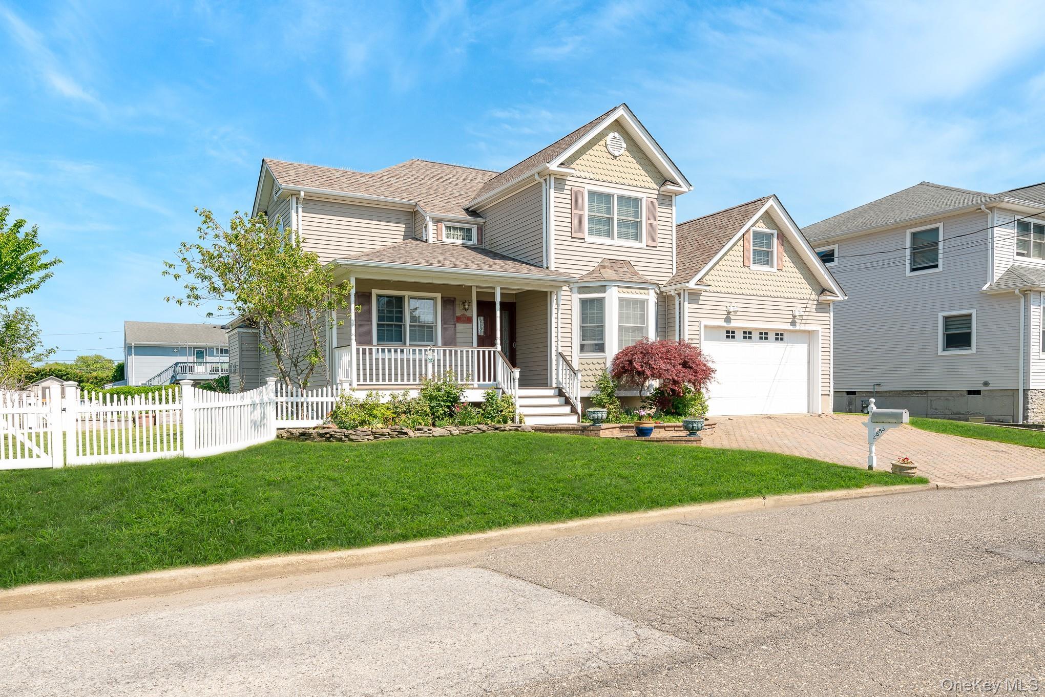 Single Family Peconic Avenue Nassau County, NY 11783, MLS-1001135-35