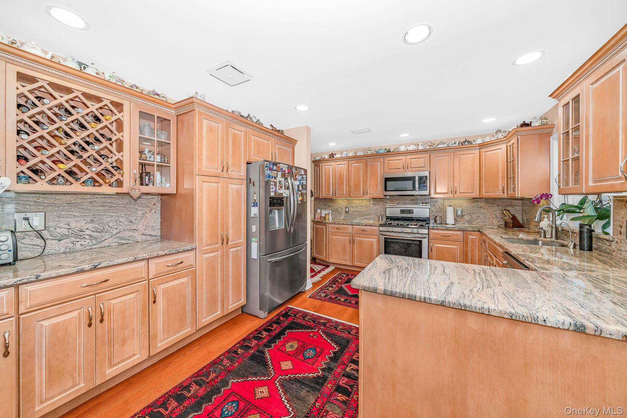 Single Family Peconic Avenue Nassau County, NY 11783, MLS-1001135-7