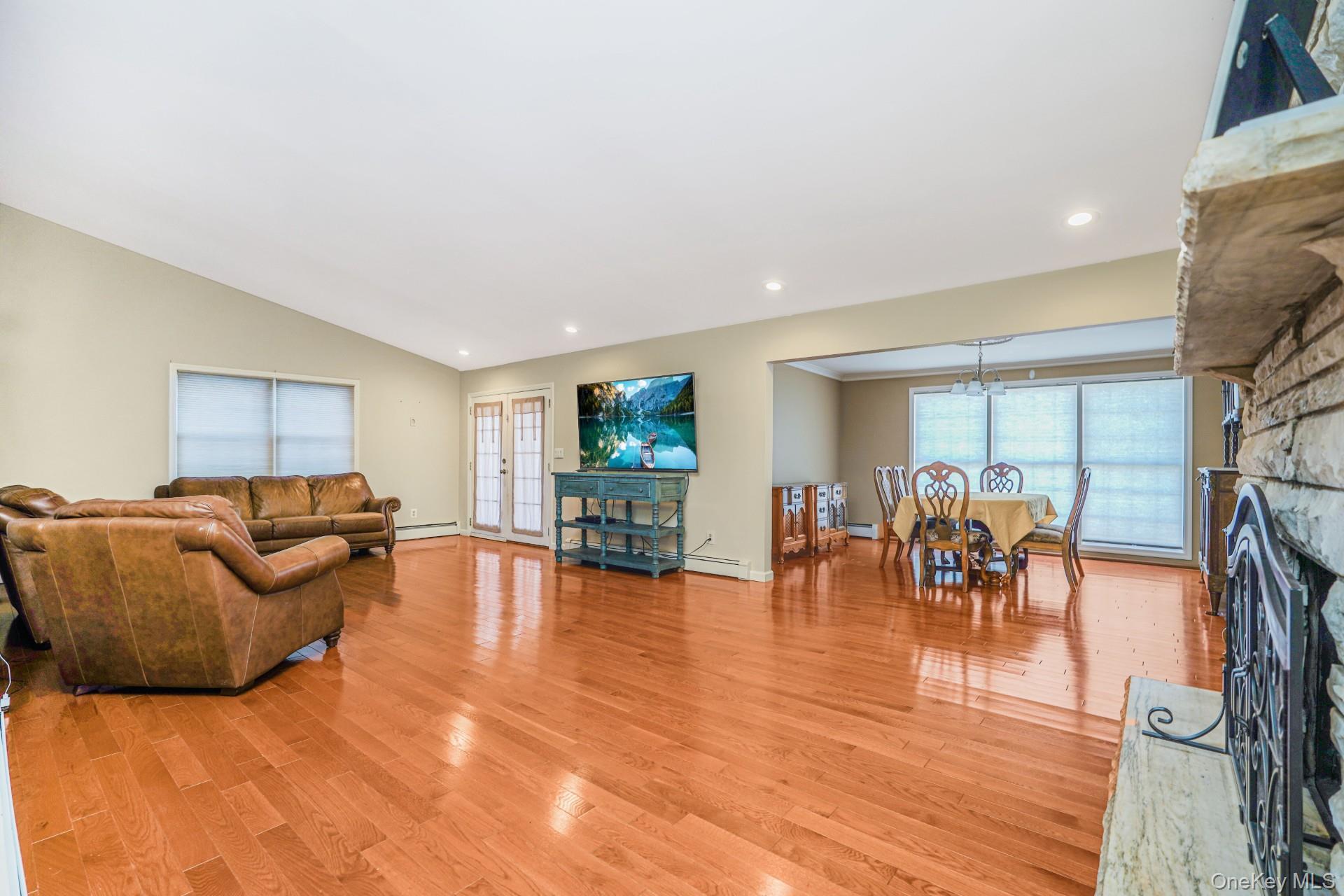 Single Family Lander  Staten Island, NY 10314, MLS-1001144-9