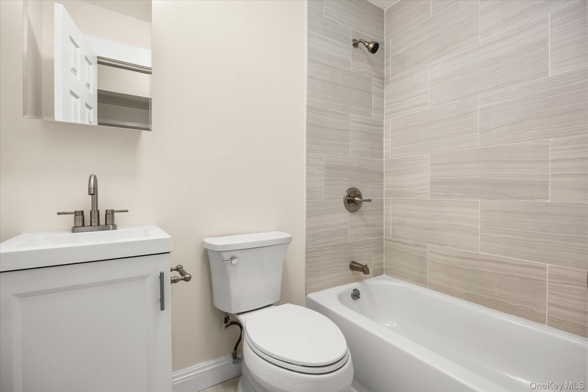 Single Family 115th Street  Queens, NY 11419, MLS-1001149-17