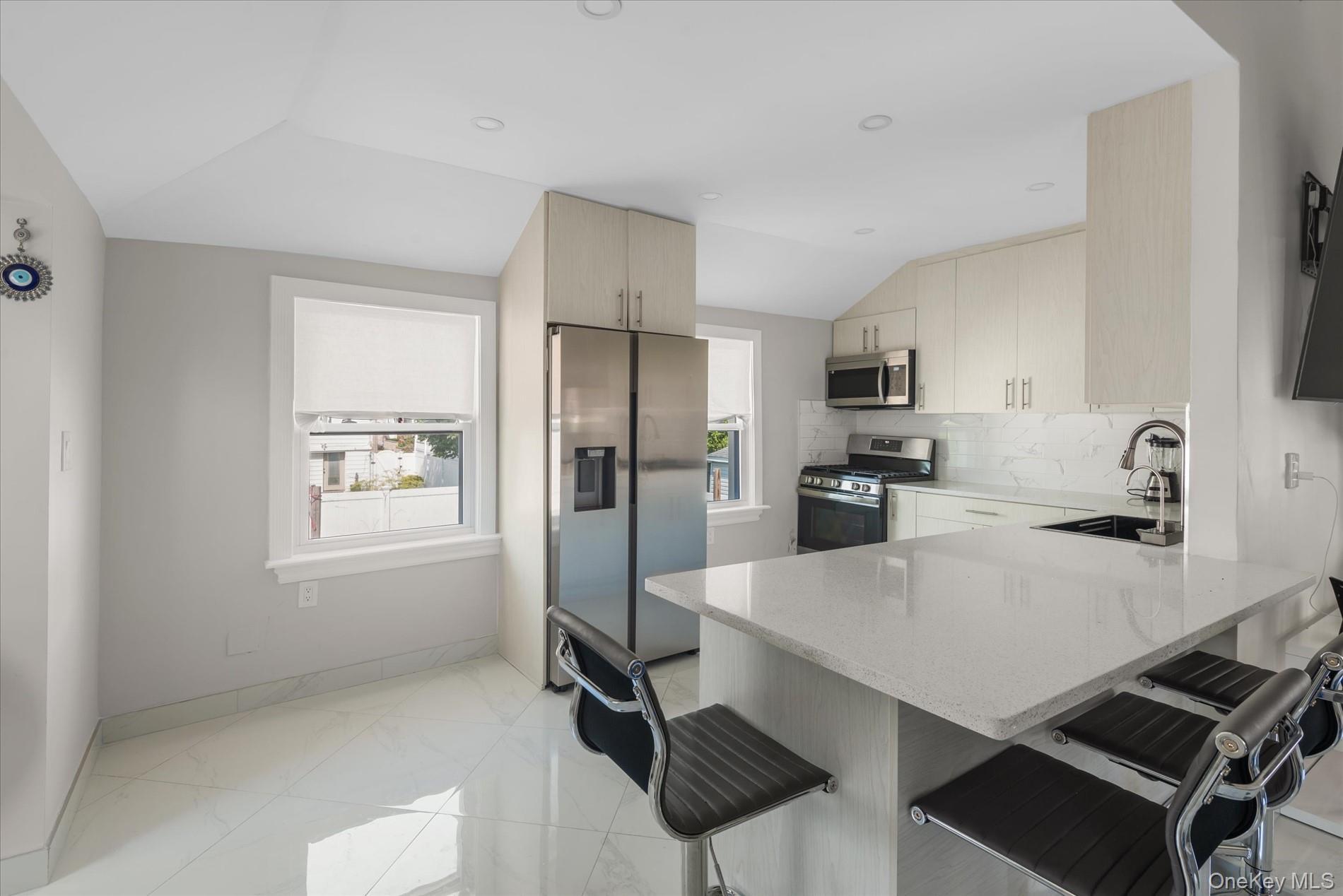 Single Family 98th Street Queens, NY 11414, MLS-1001156-15
