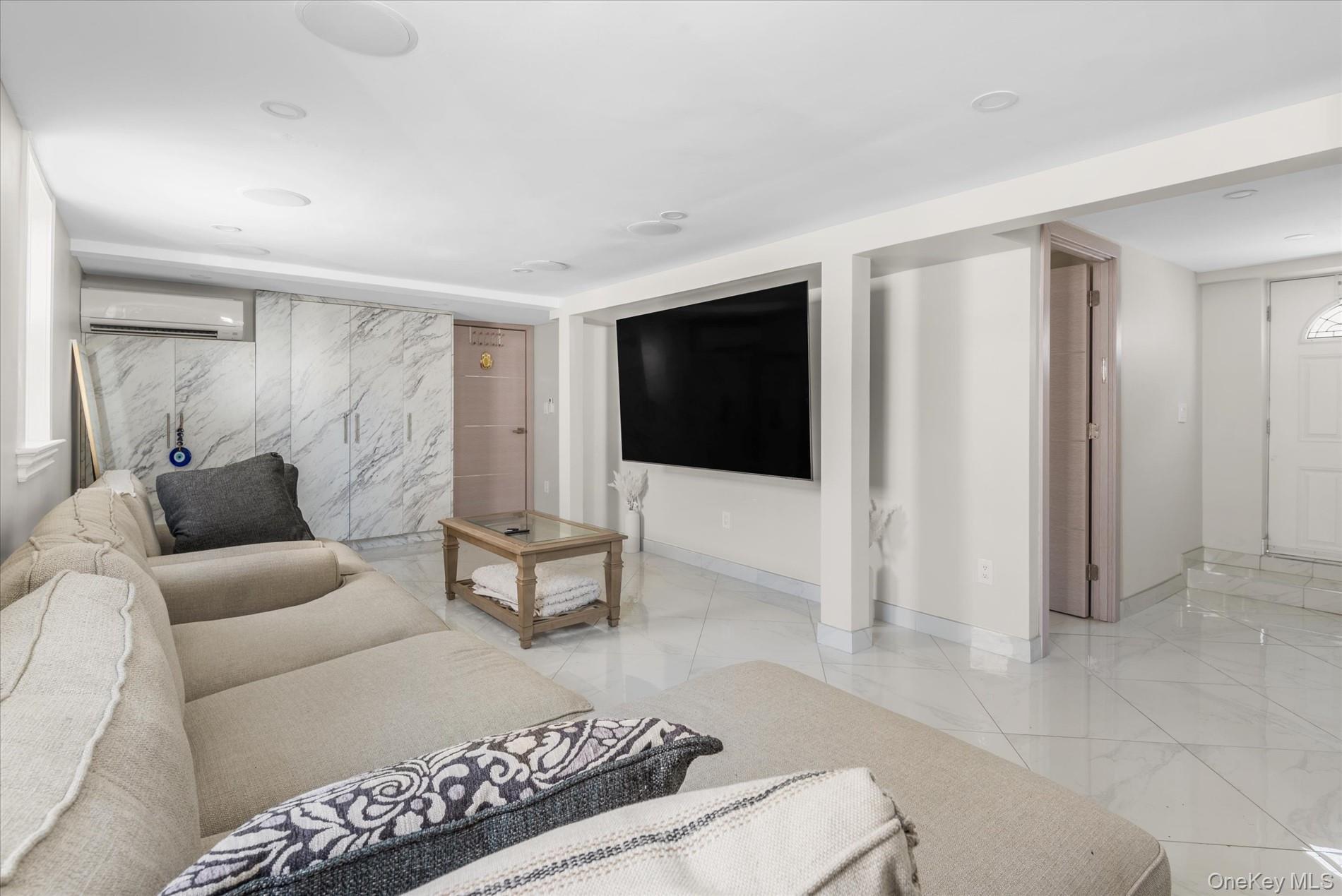 Single Family 98th Street Queens, NY 11414, MLS-1001156-4
