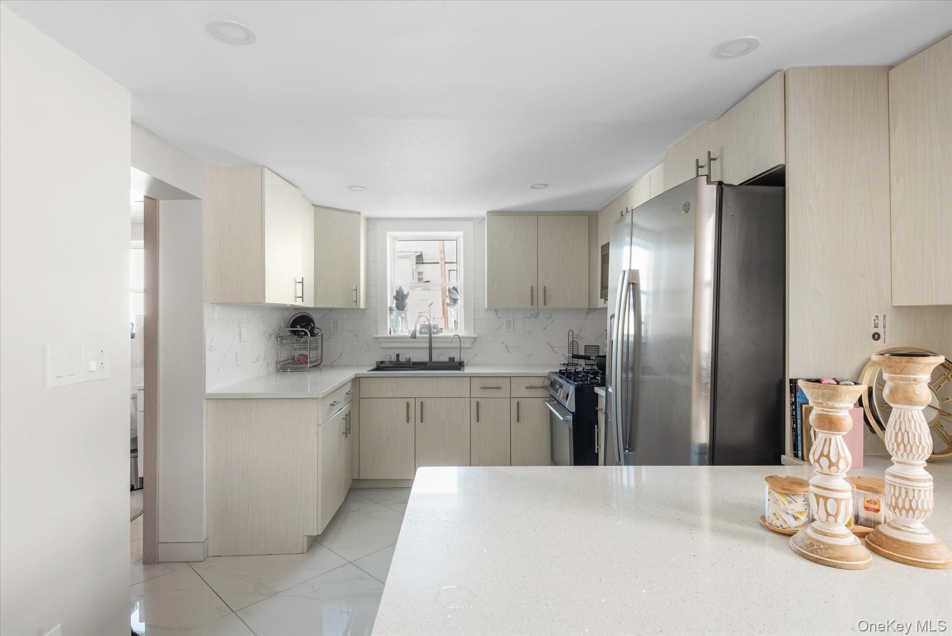Single Family 98th Street Queens, NY 11414, MLS-1001156-9