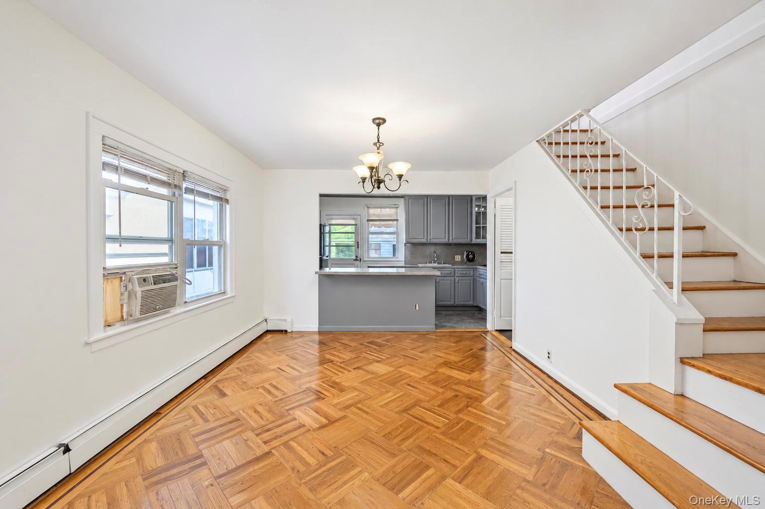 Single Family 201st Street  Queens, NY 11361, MLS-1001172-11