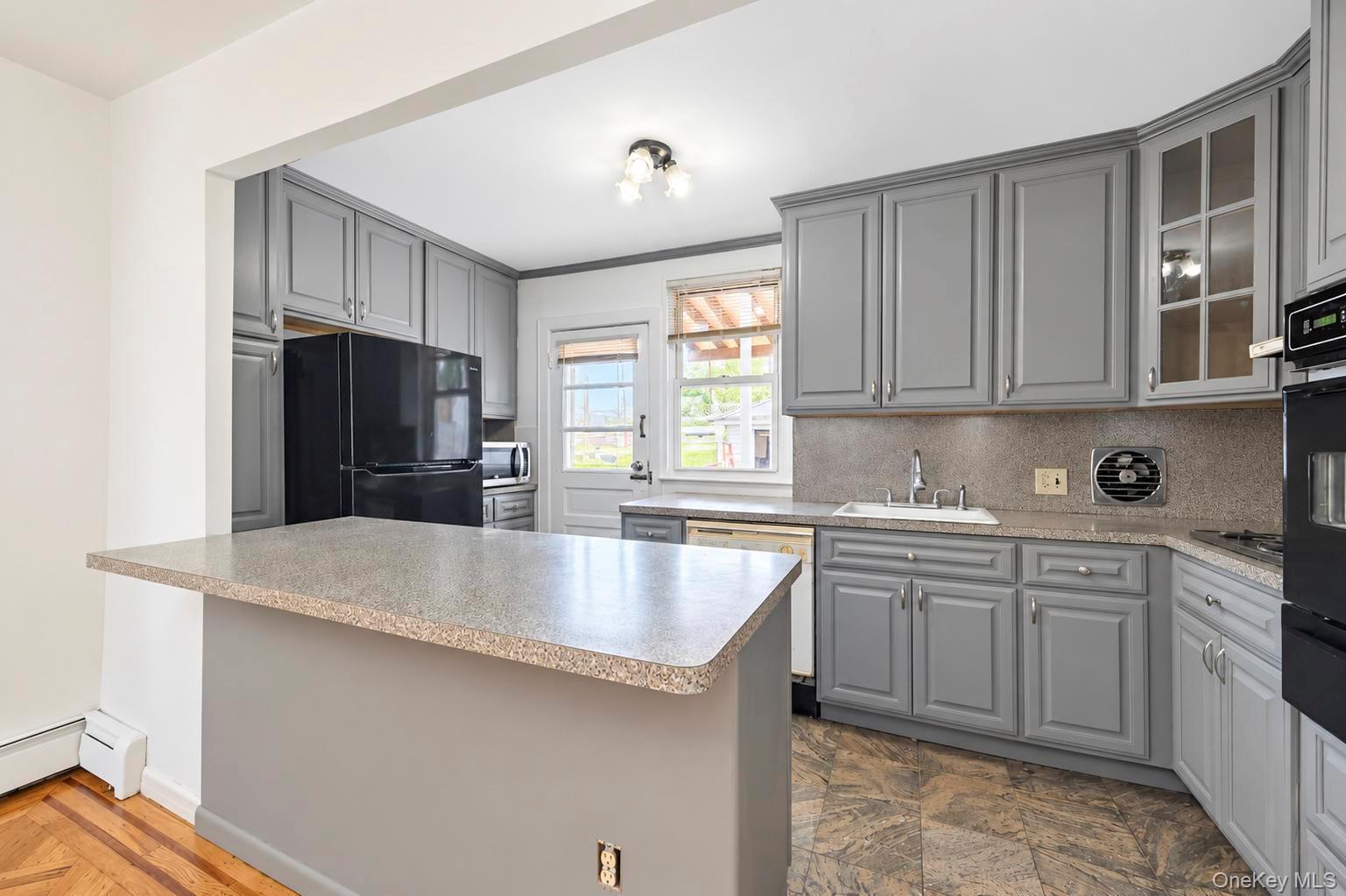 Single Family 201st Street  Queens, NY 11361, MLS-1001172-18
