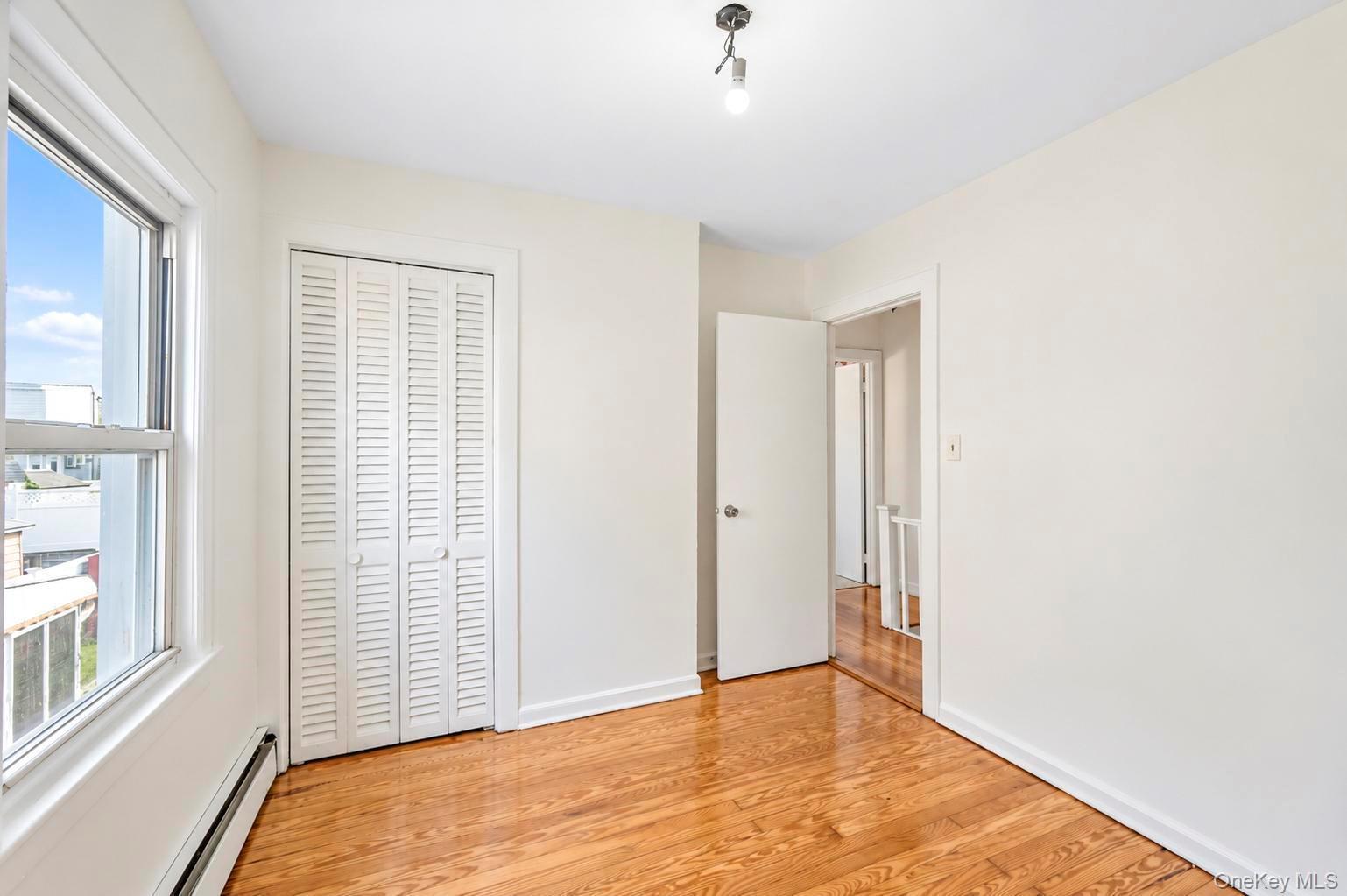 Single Family 201st Street  Queens, NY 11361, MLS-1001172-27