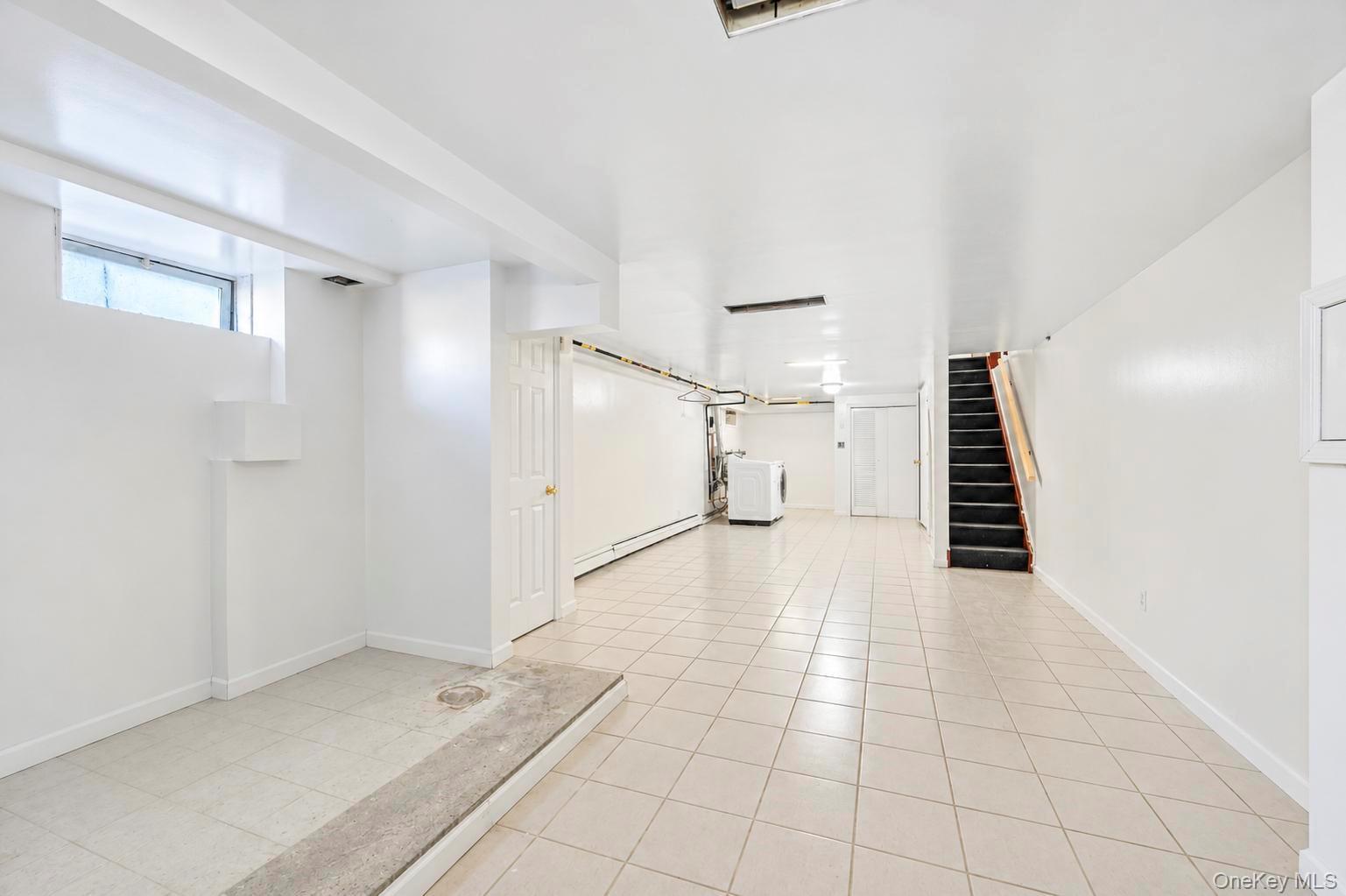 Single Family 201st Street  Queens, NY 11361, MLS-1001172-31
