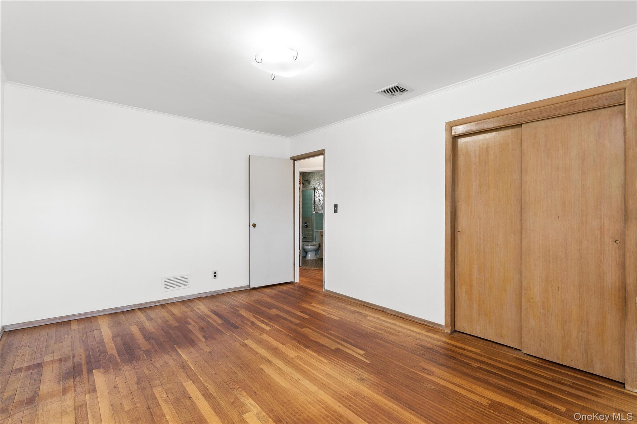 Single Family 24th  Queens, NY 11357, MLS-1001177-15