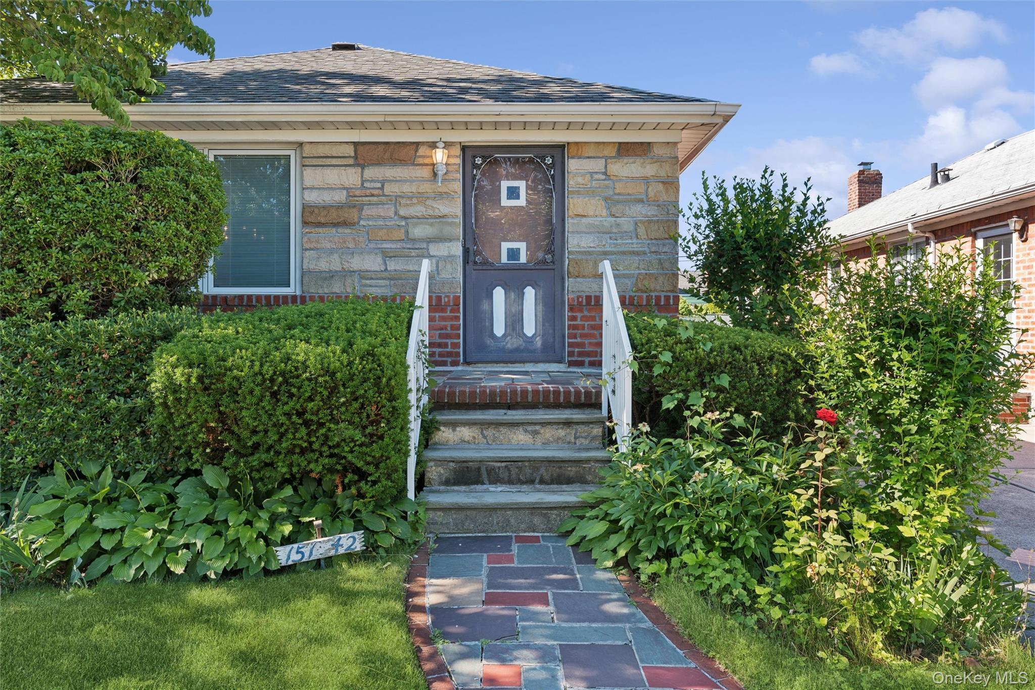 Single Family 24th  Queens, NY 11357, MLS-1001177-2