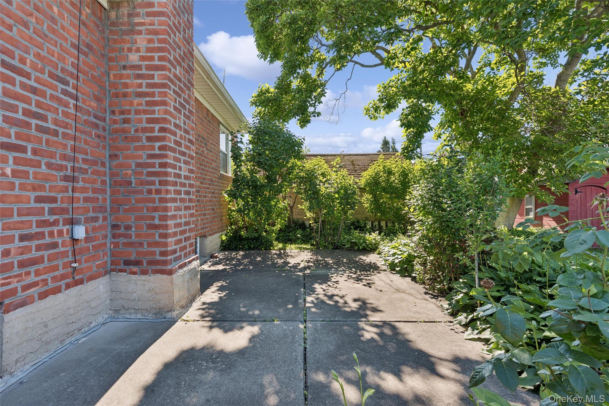 Single Family 24th  Queens, NY 11357, MLS-1001177-22