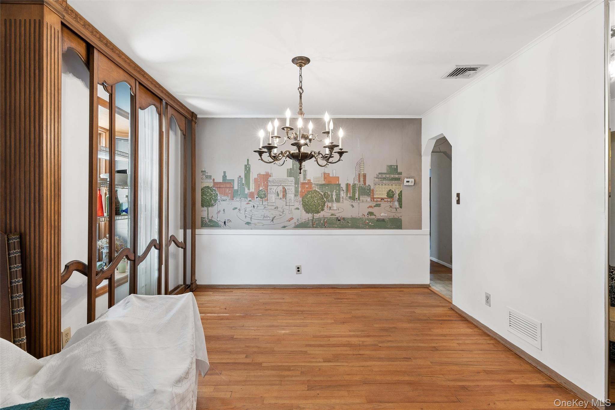 Single Family 24th  Queens, NY 11357, MLS-1001177-7