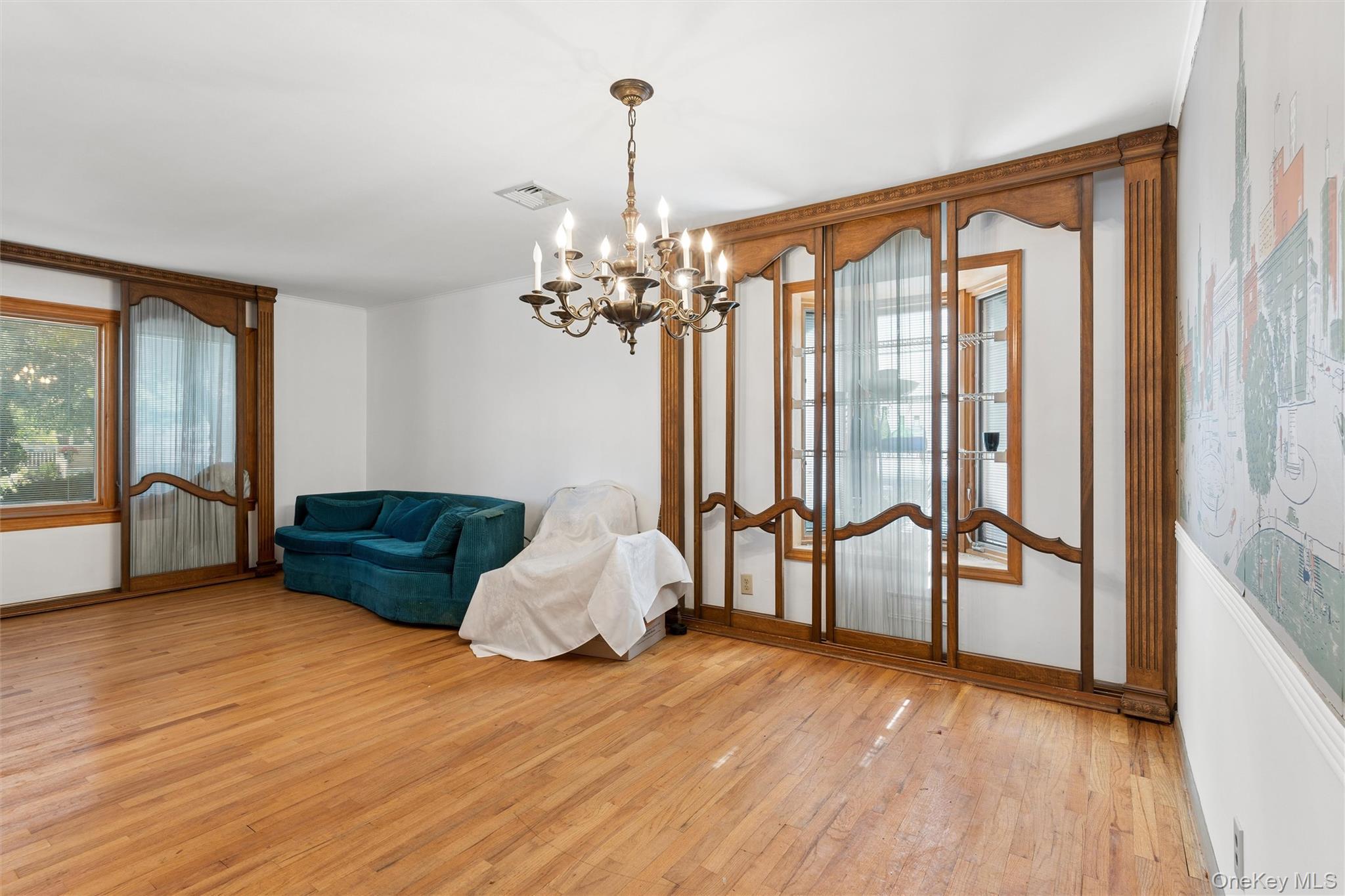 Single Family 24th  Queens, NY 11357, MLS-1001177-8