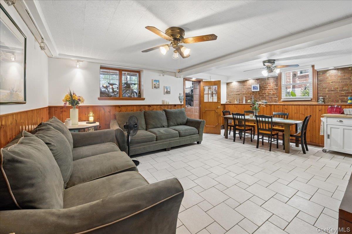 Single Family Lakewood Bronx, NY 10461, MLS-1001212-20