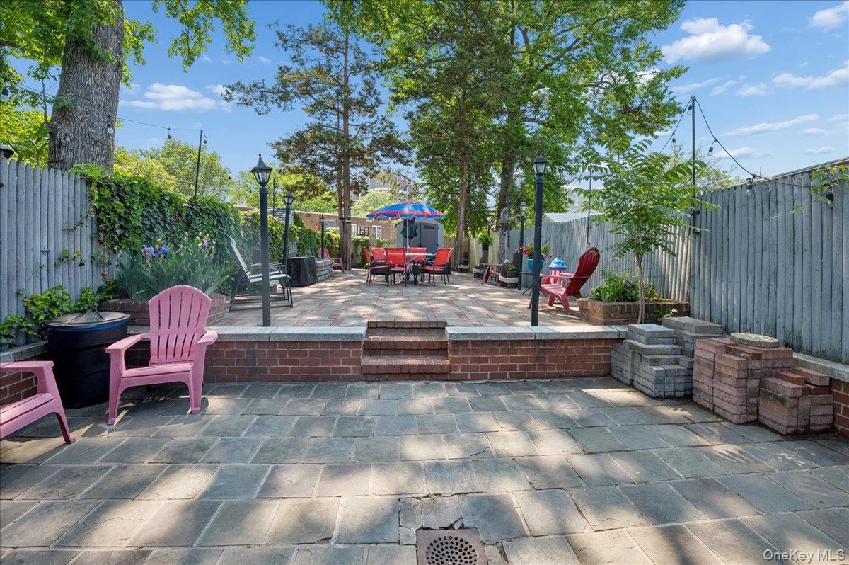 Single Family Lakewood Bronx, NY 10461, MLS-1001212-24