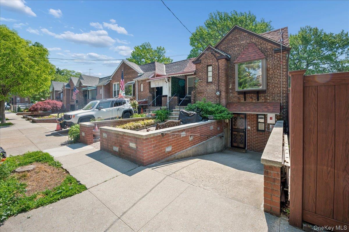 Single Family Lakewood Bronx, NY 10461, MLS-1001212-3