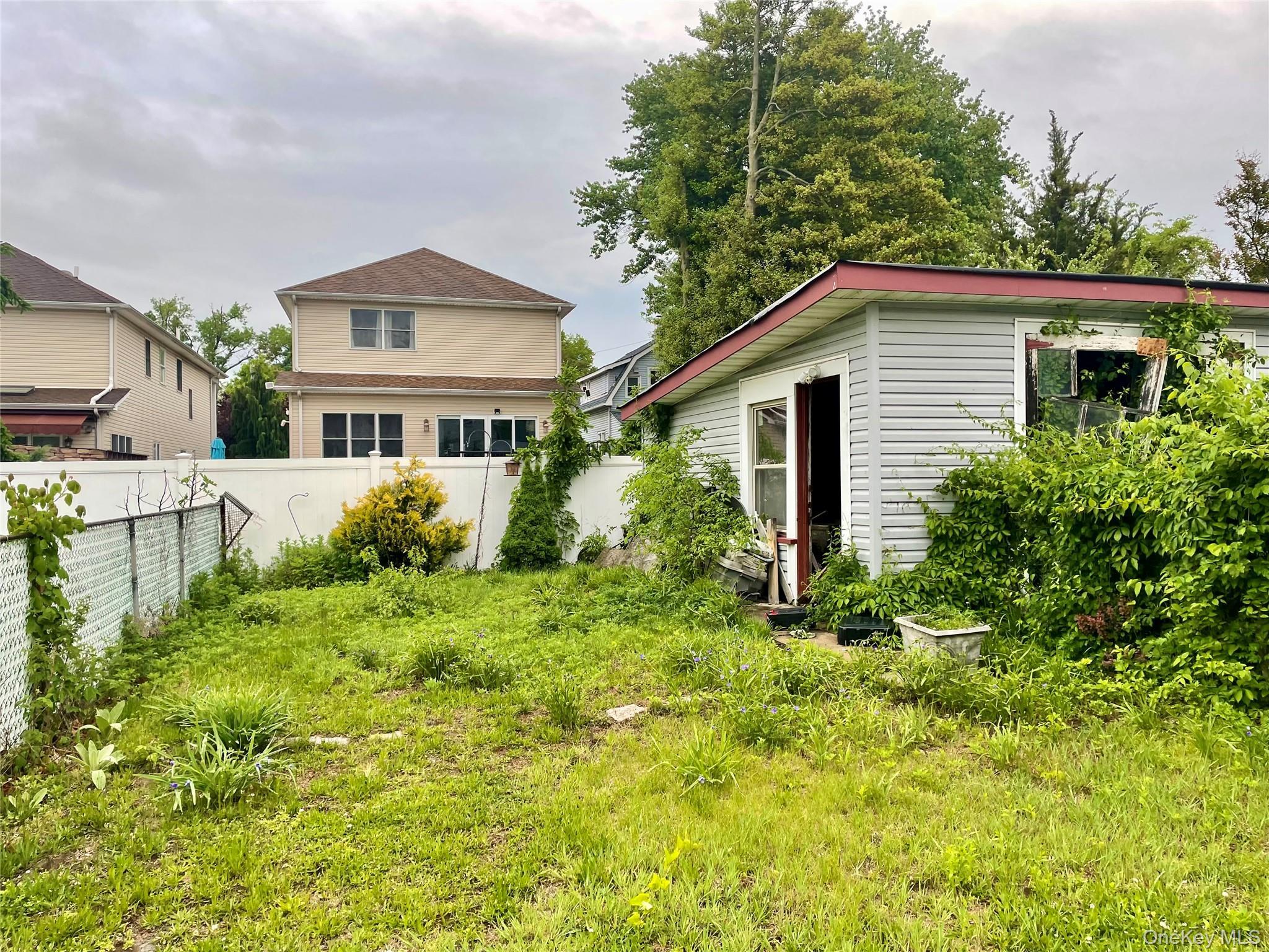 Single Family Fisher  Staten Island, NY 10307, MLS-1001236-11