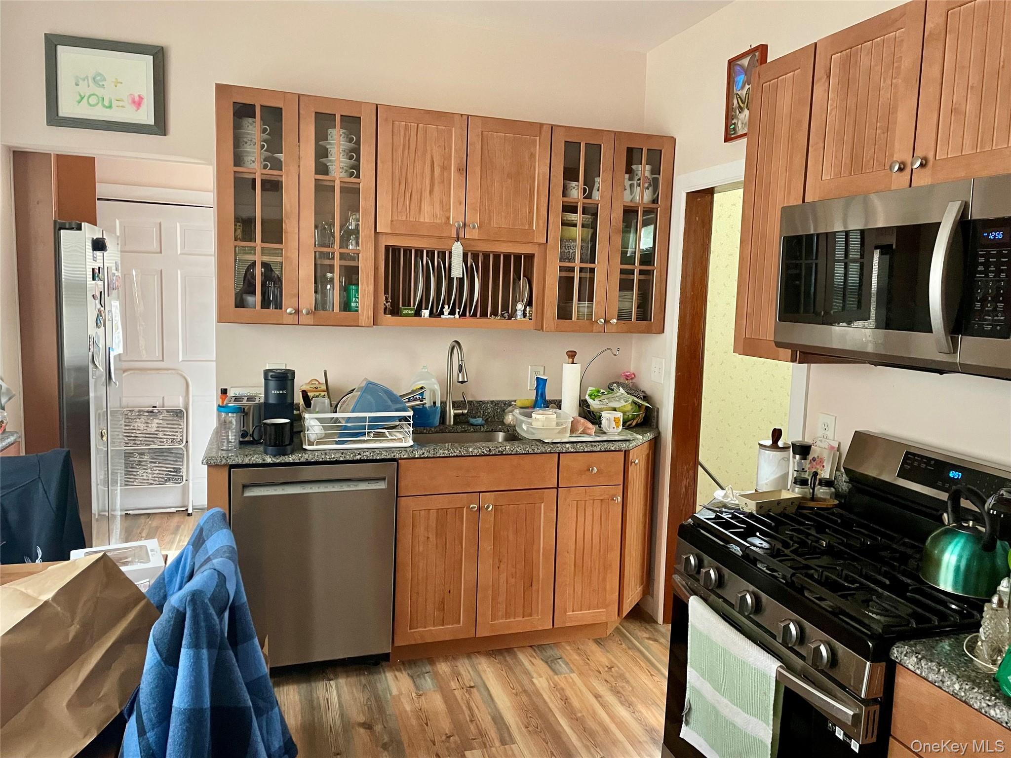 Single Family Fisher  Staten Island, NY 10307, MLS-1001236-4