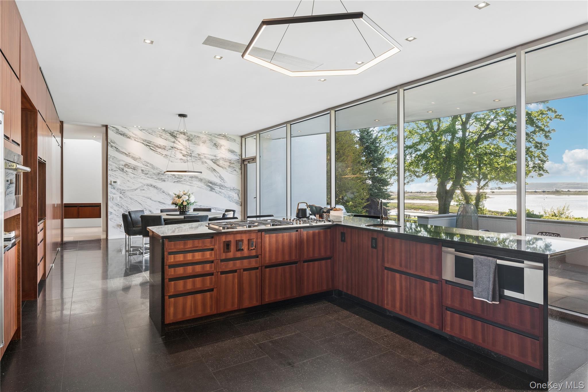 Single Family Old Field Road Suffolk County, NY 11733, MLS-1001307-8