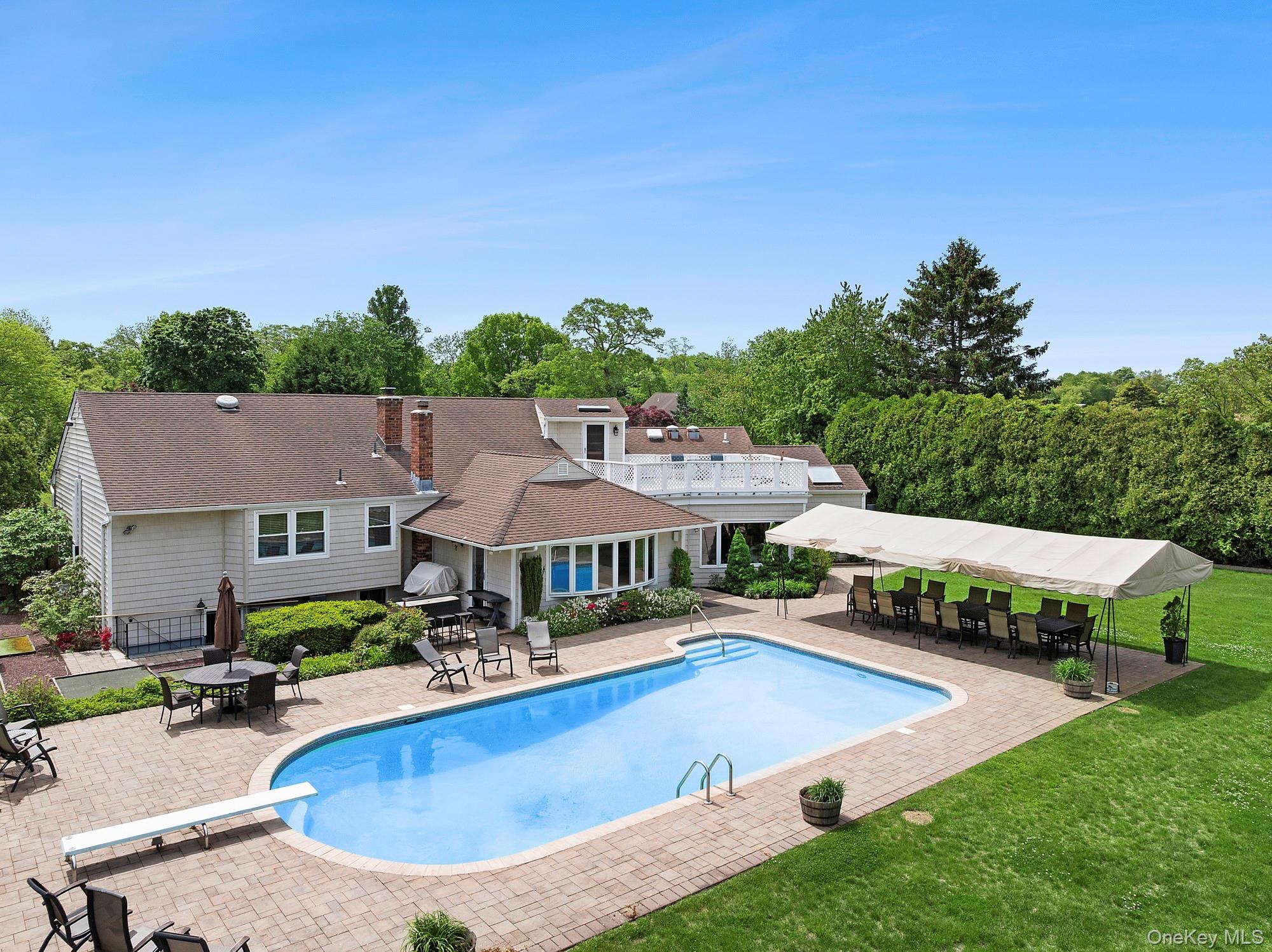 Single Family Dove Lane  Suffolk County, NY 11706, MLS-1001324-21