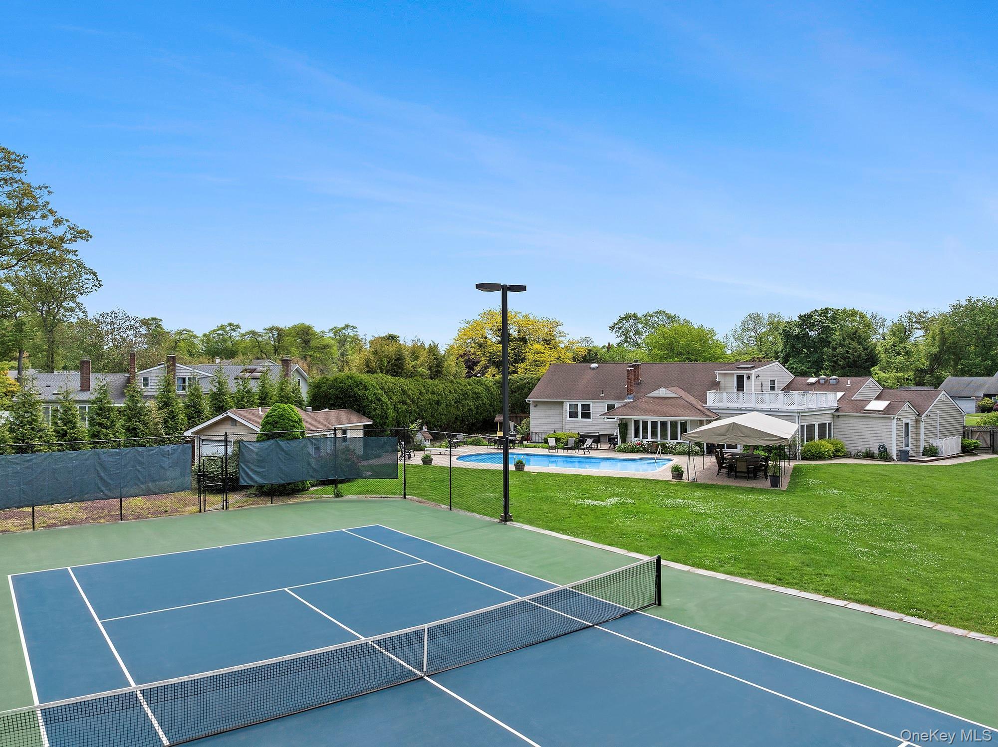 Single Family Dove Lane  Suffolk County, NY 11706, MLS-1001324-22