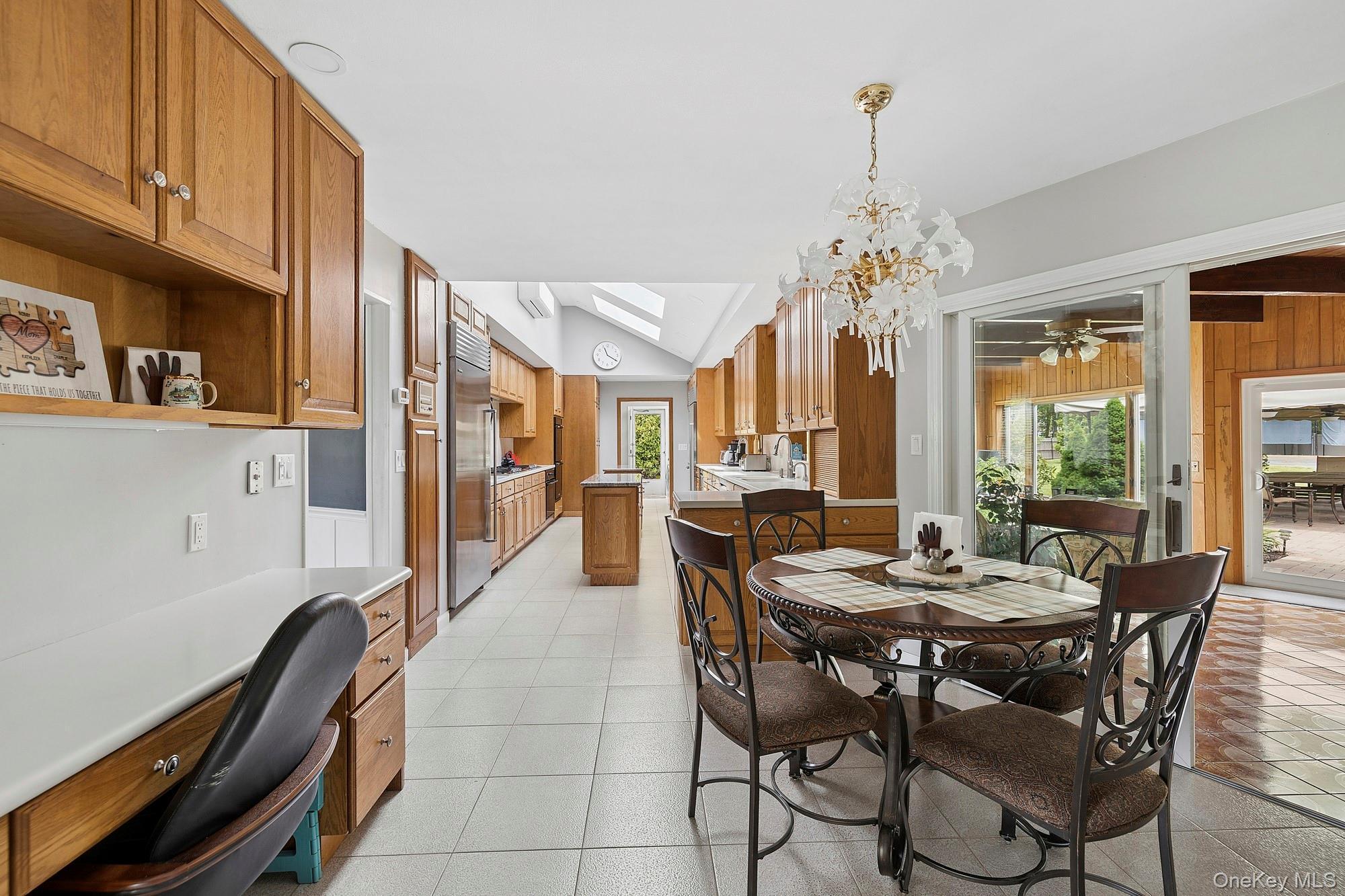 Single Family Dove Lane  Suffolk County, NY 11706, MLS-1001324-4