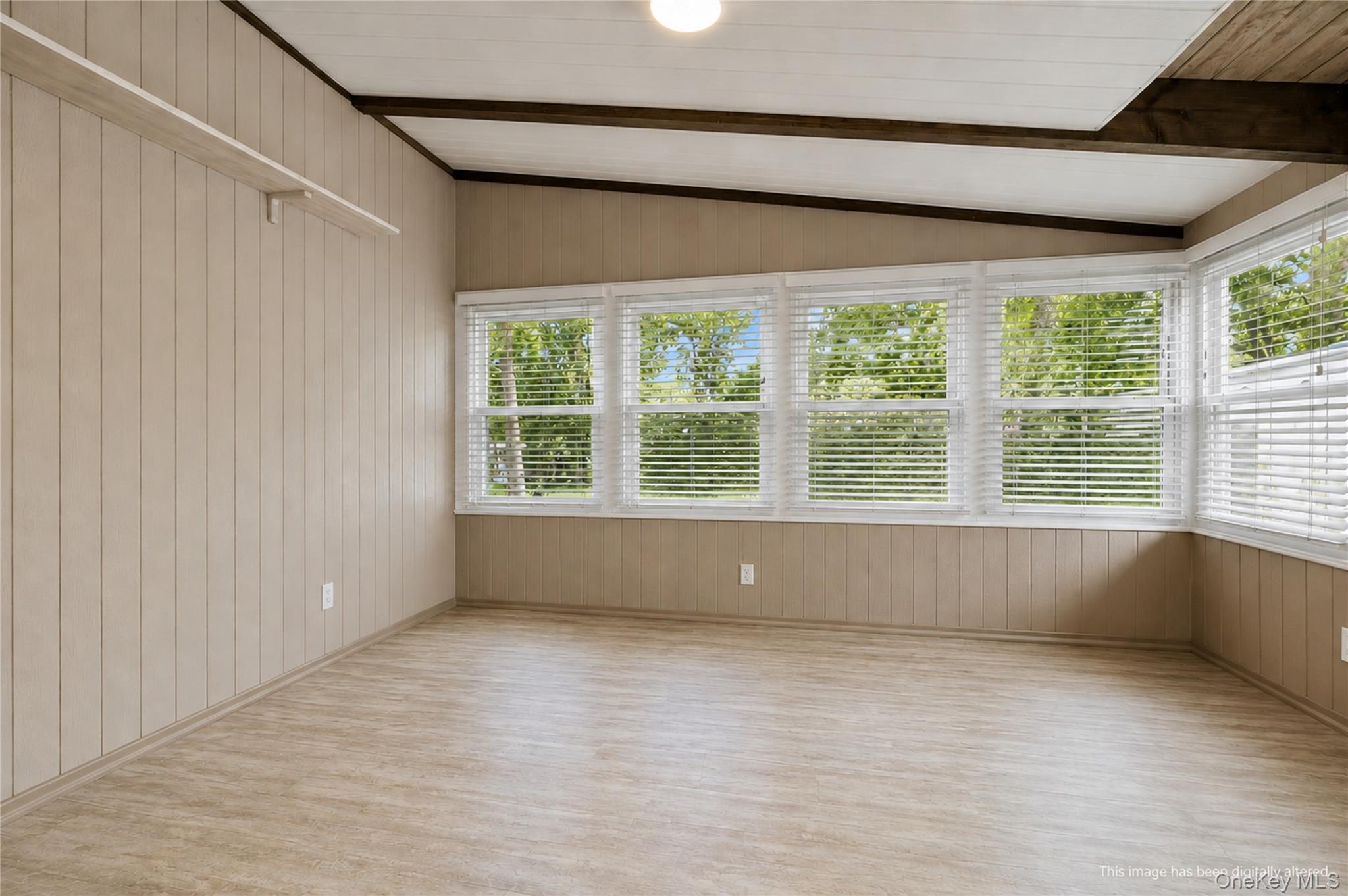 Single Family Old Country Road Suffolk County, NY 11901, MLS-1001359-11