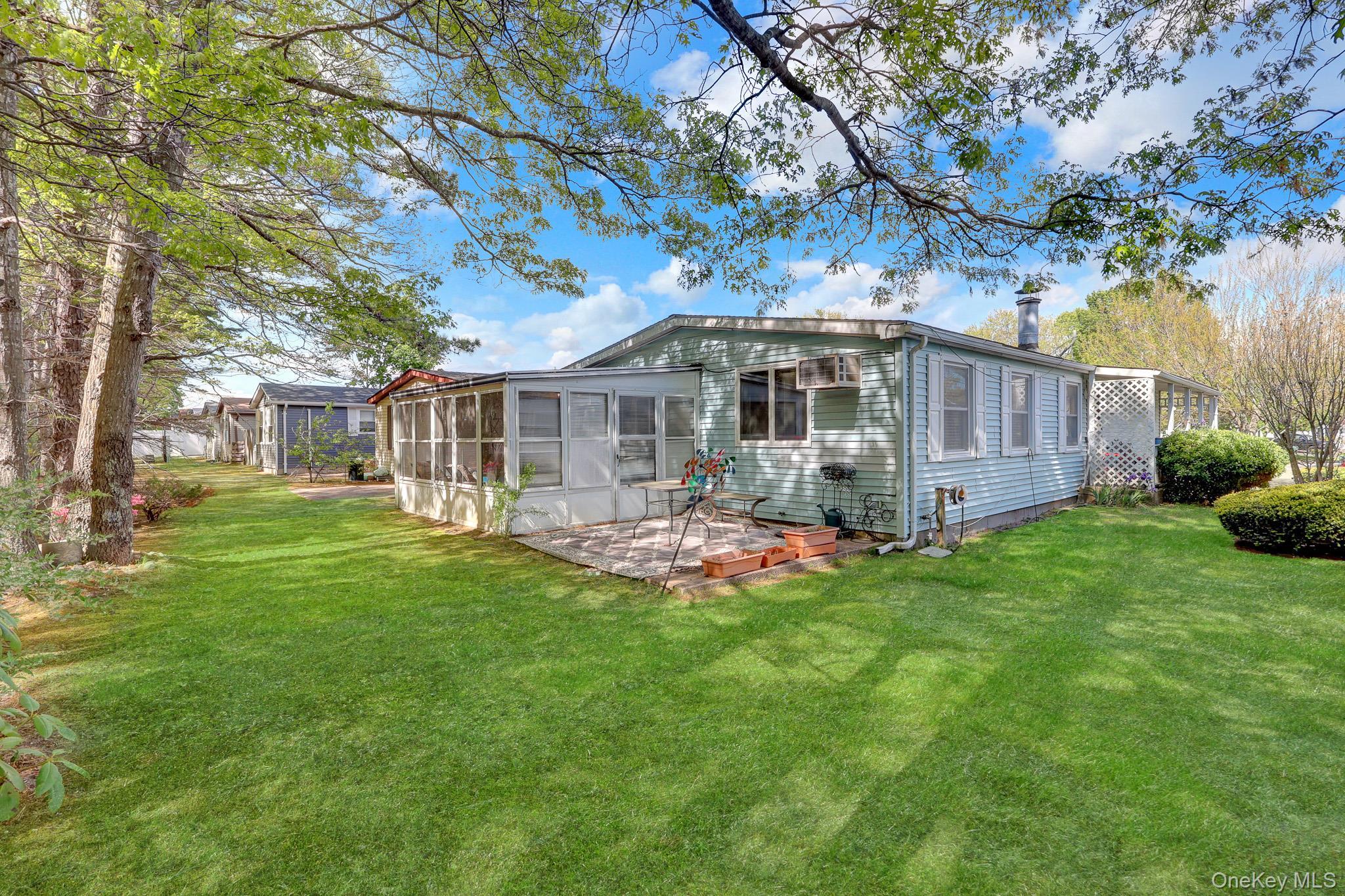 Single Family Village Circle West  Suffolk County, NY 11949, MLS-1001366-18