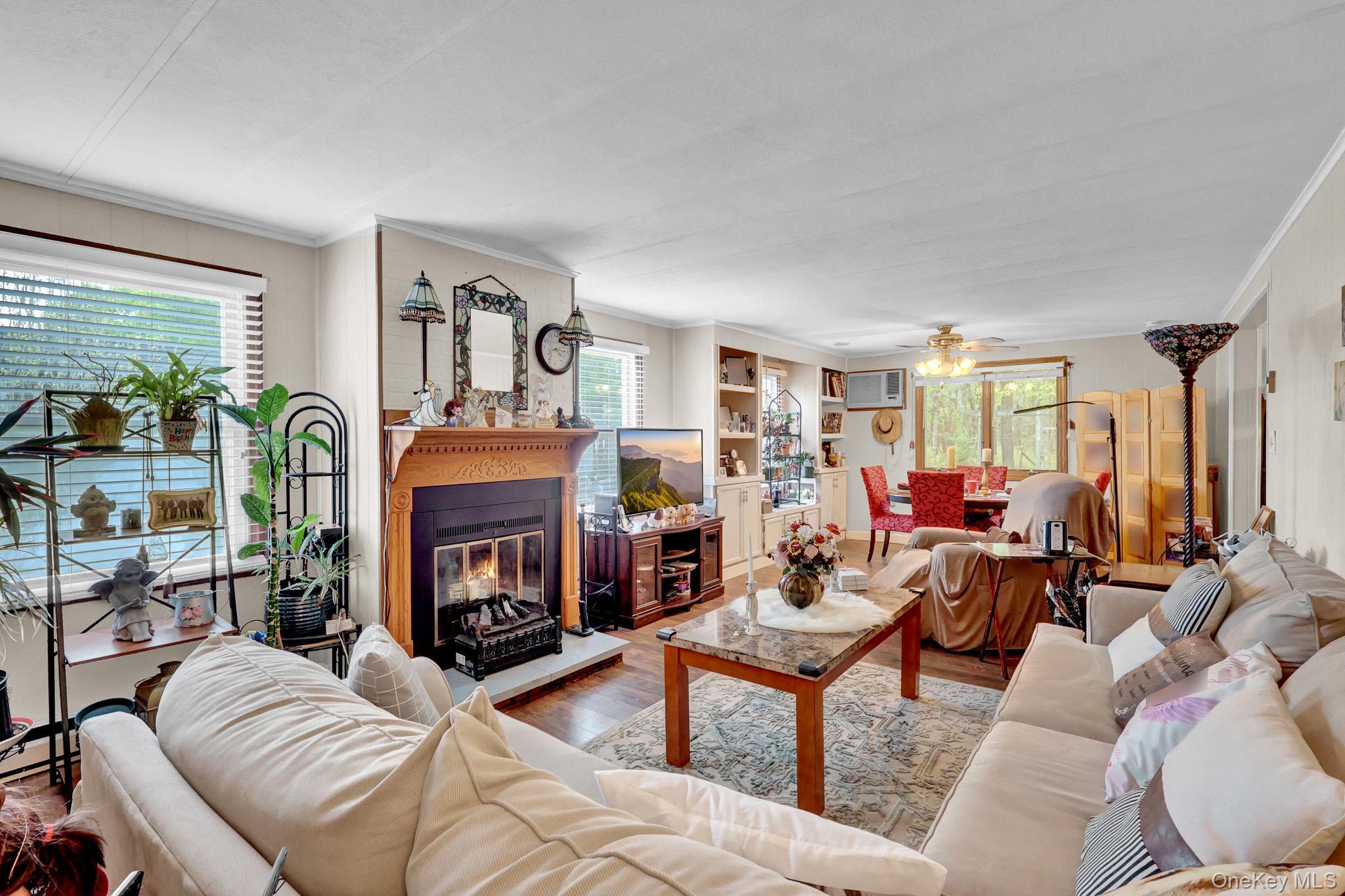 Single Family Village Circle West  Suffolk County, NY 11949, MLS-1001366-4